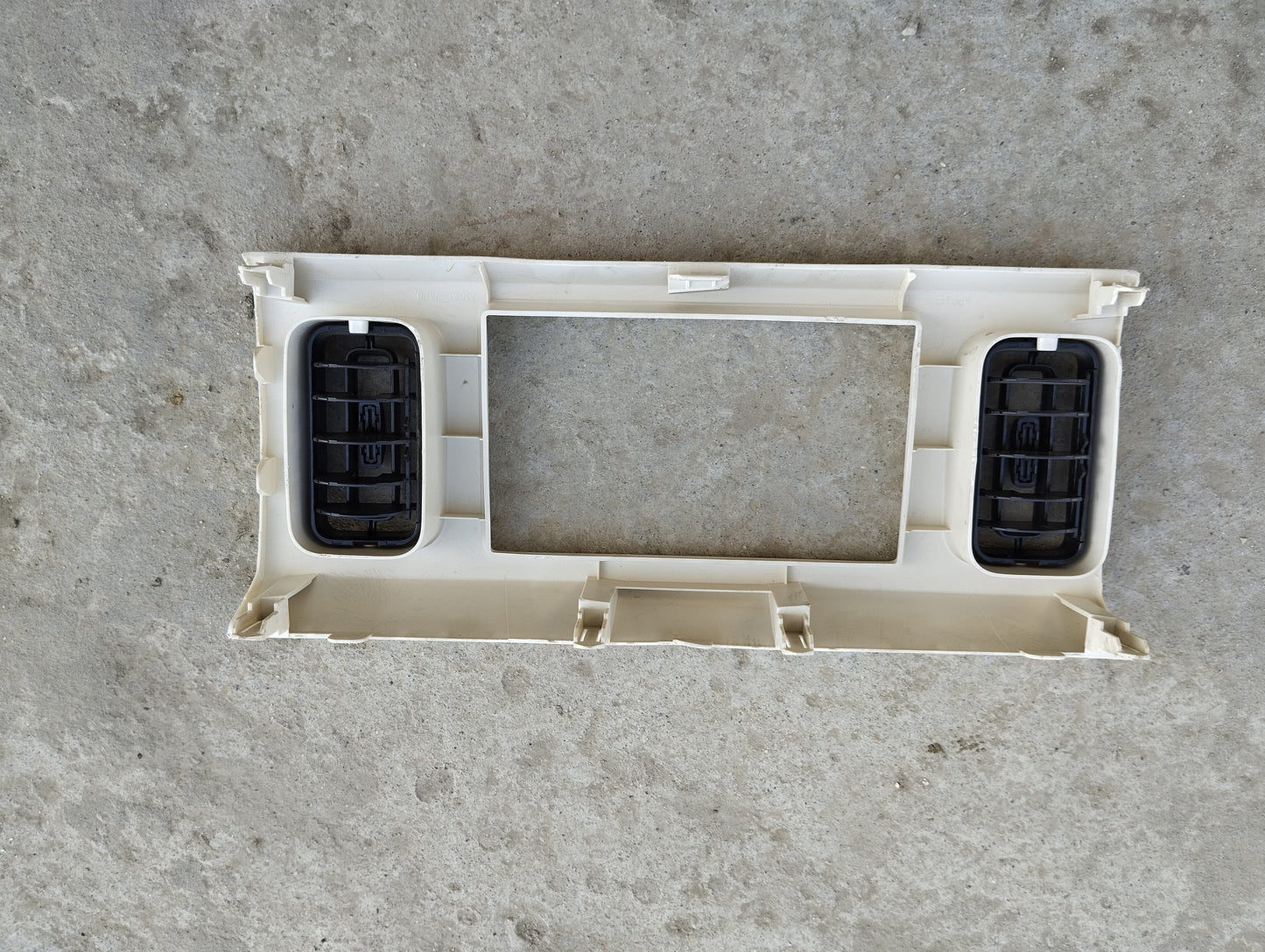 Suzuki Alto Or OEM interior Centre AC Air Vent Panel Audio Panel OEM 73821-174P0