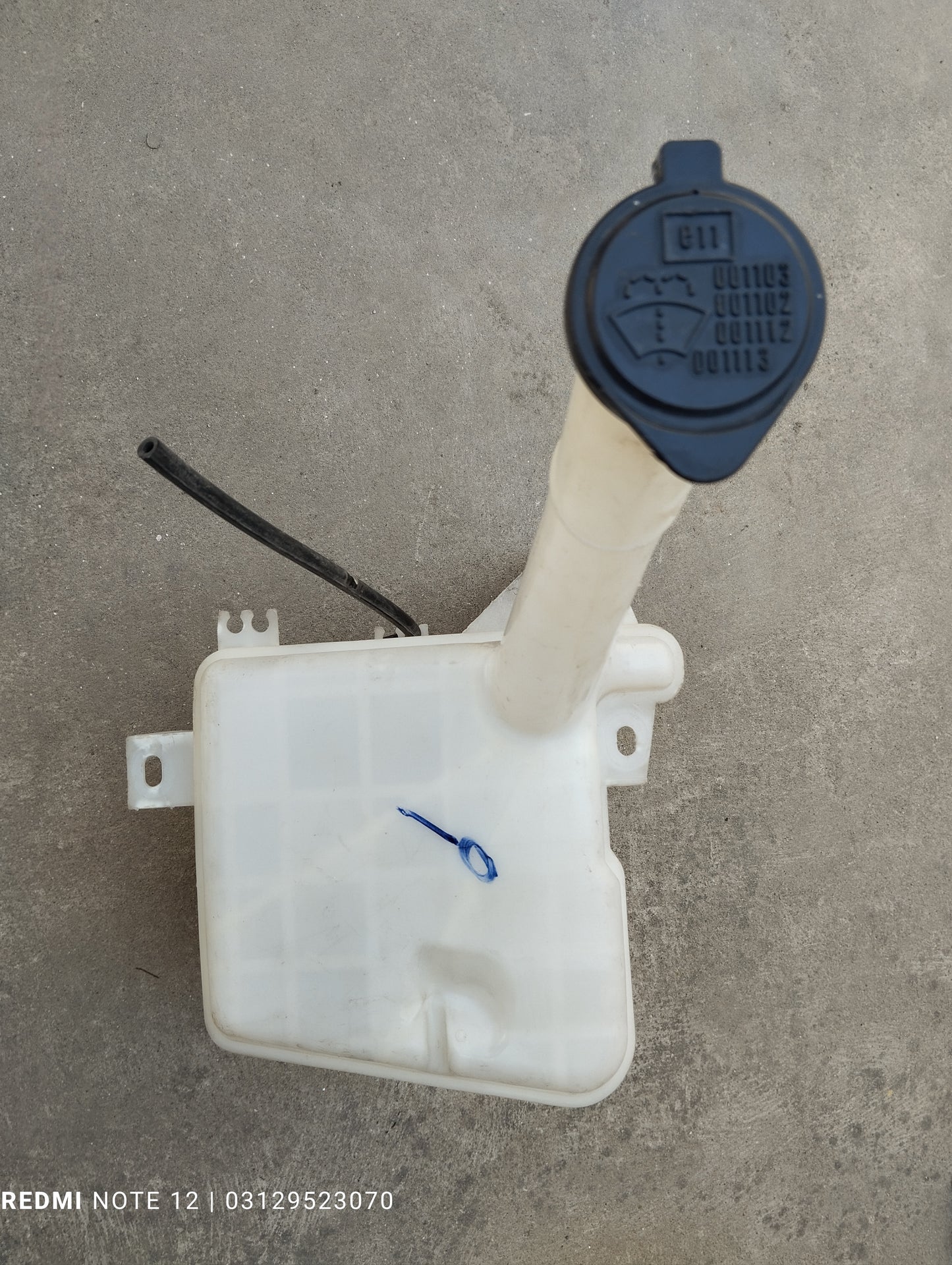 Toyota Vitz OEM Windshield Washer Tank Bottle Genuine Japanese OEM 85315-52280