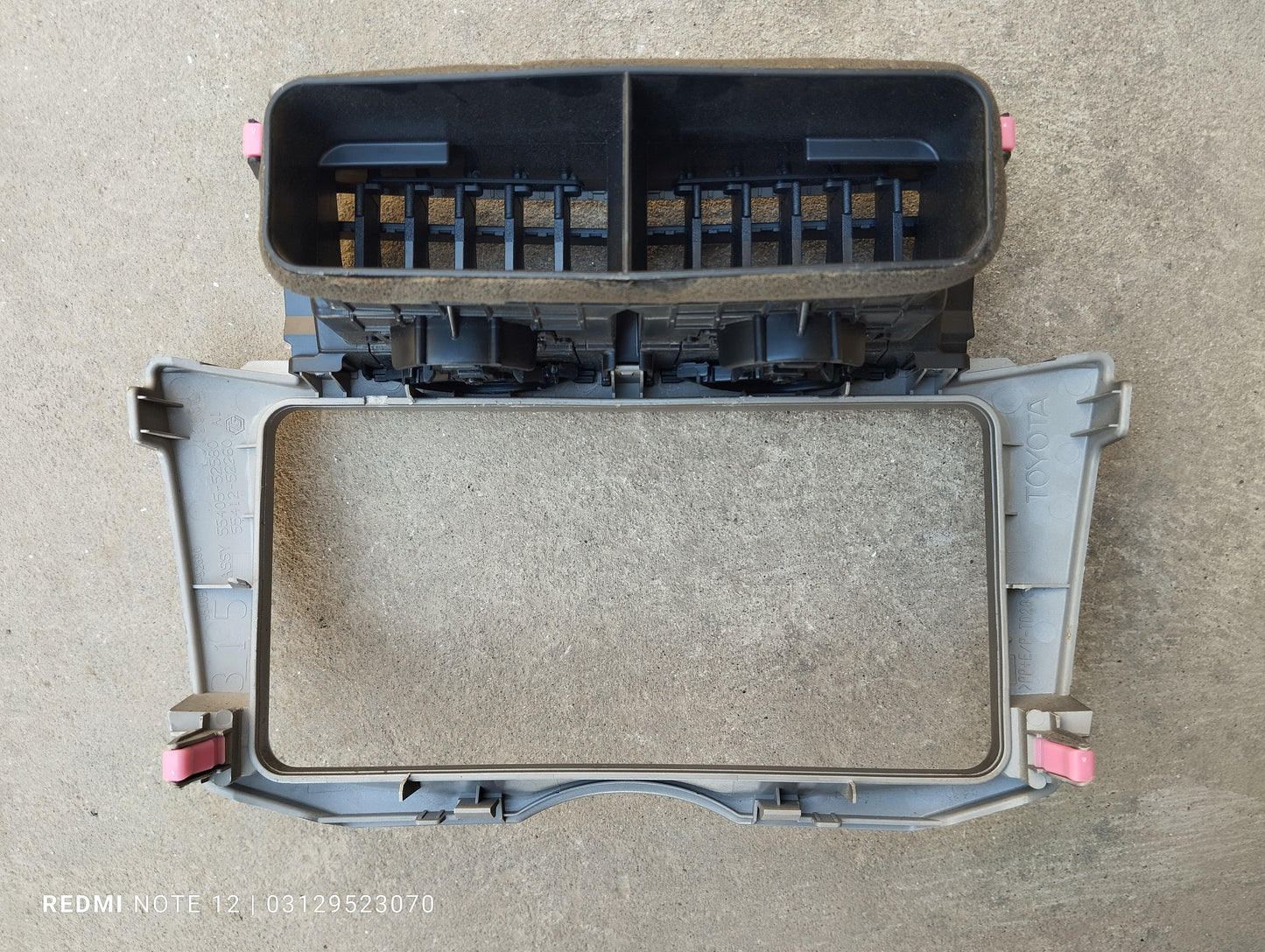 Toyota Vitz OEM interior Dashboard AC Air Vent Panel Genuine Japanese OEM 55405-52580 555687-2010