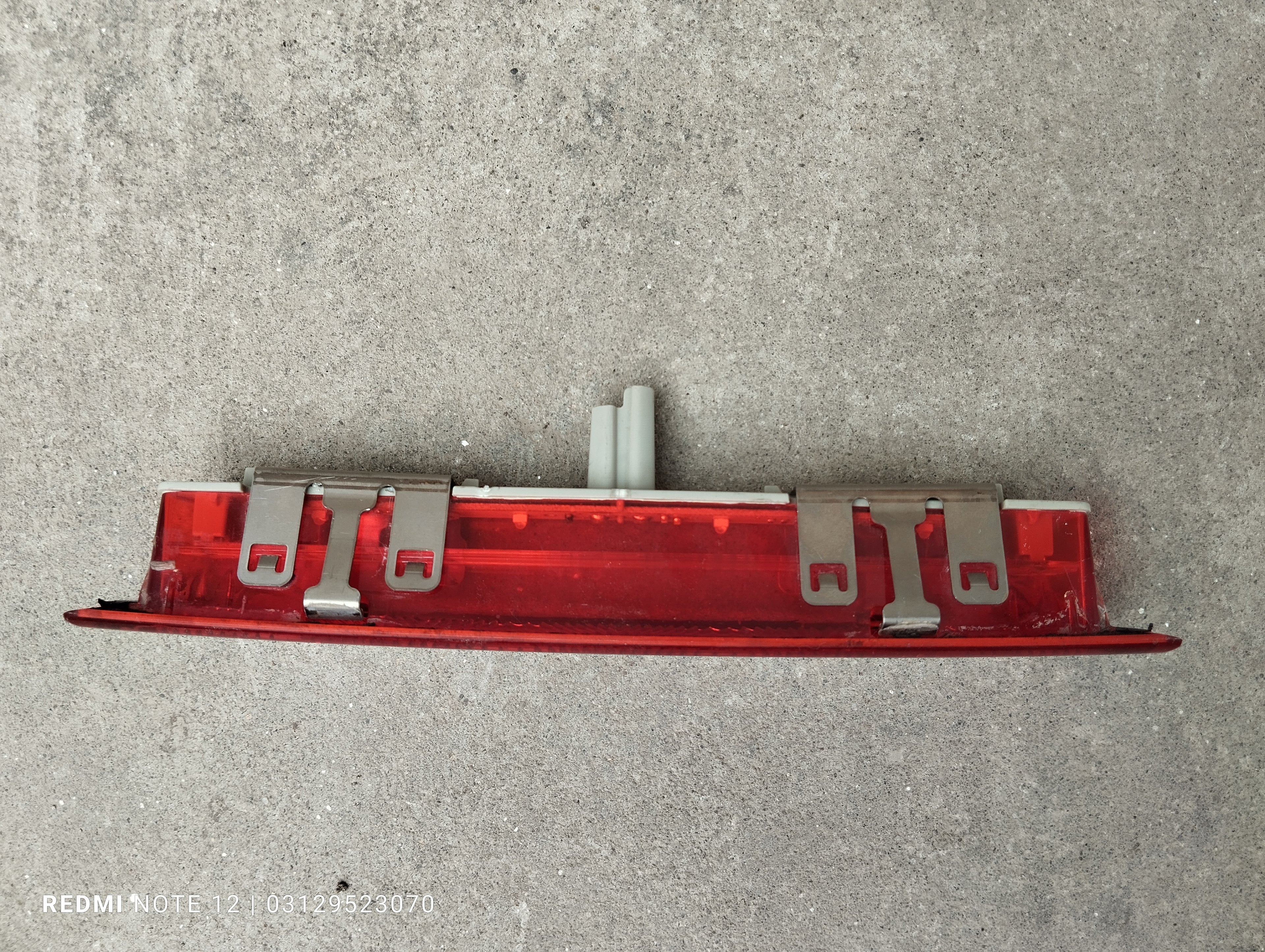 Toyota Vitz OEM Rear Trunk brake Light Genuine Japanese OEM 81570-52220