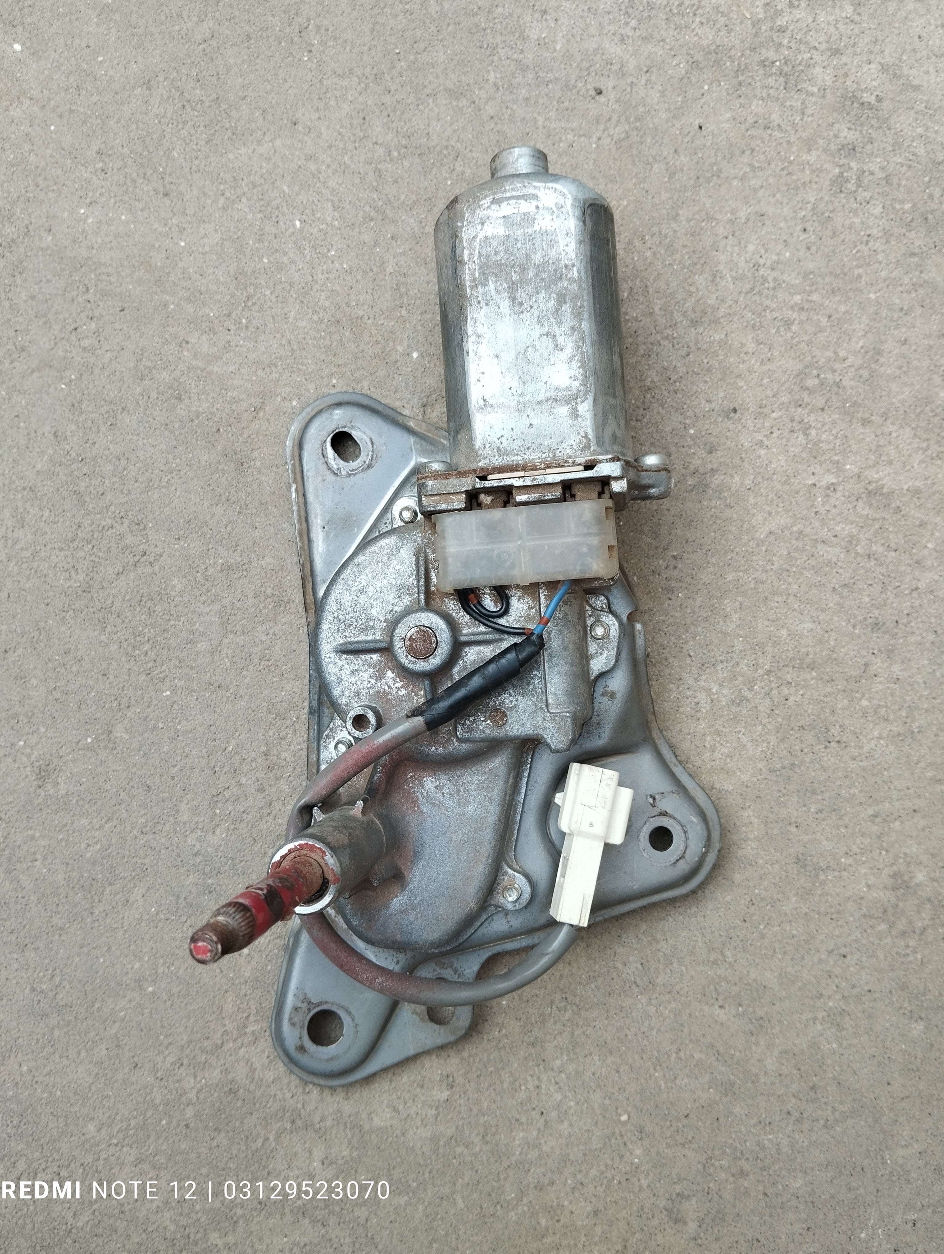 Toyota Passo OEM Rear Trunk Wiper Motor Genuine Japanese OEM 85130-B1010