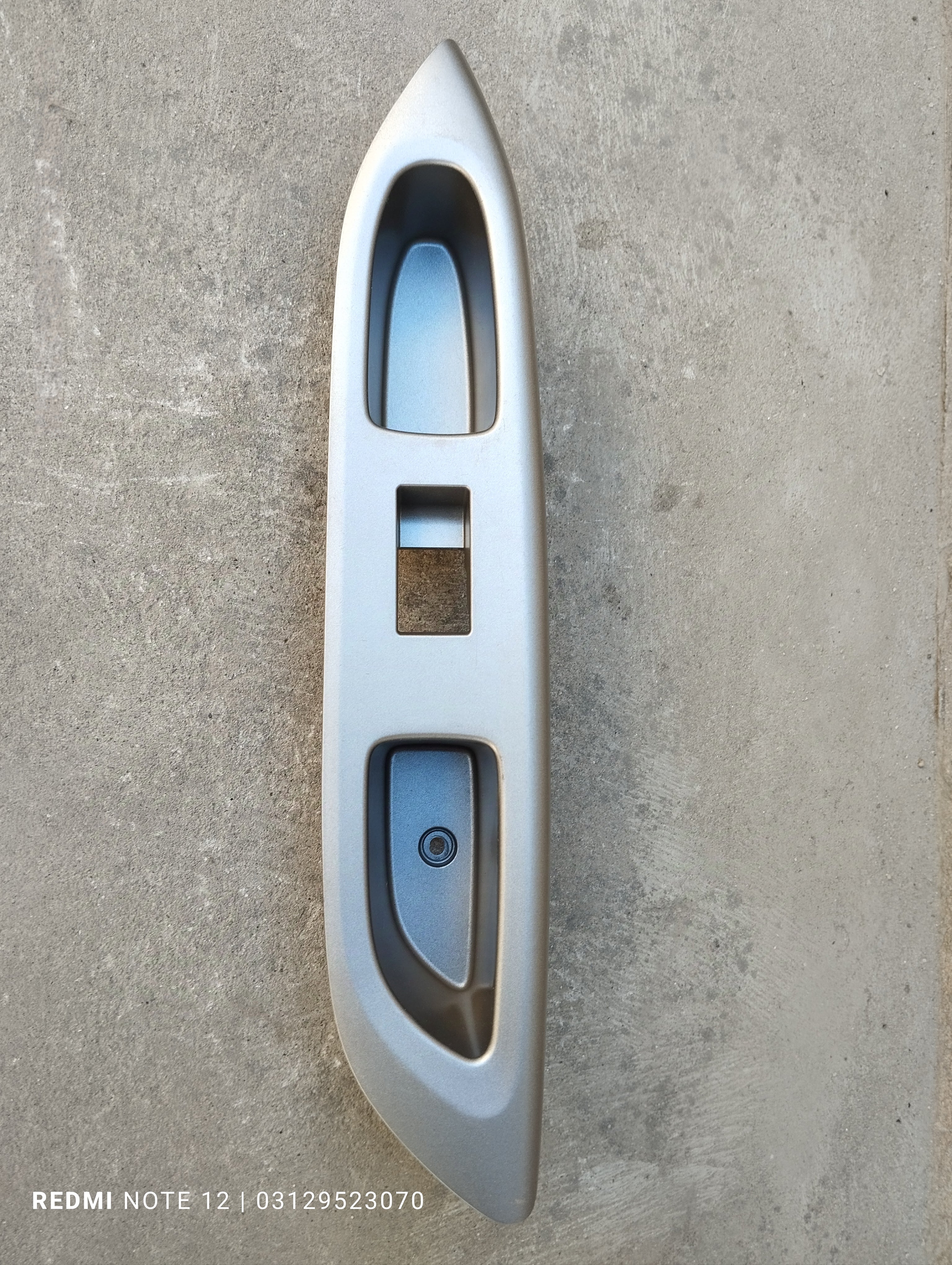 Toyota Belta OEM Interior Power window Switch Panel Cover LH Front Left Side OEM 74232-52290