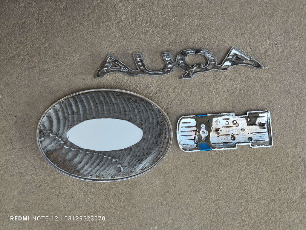Toyota Aqua OEM Rear Trunk Monogram Rear Emblem set Genuine Japanese OEM 75442-52400
