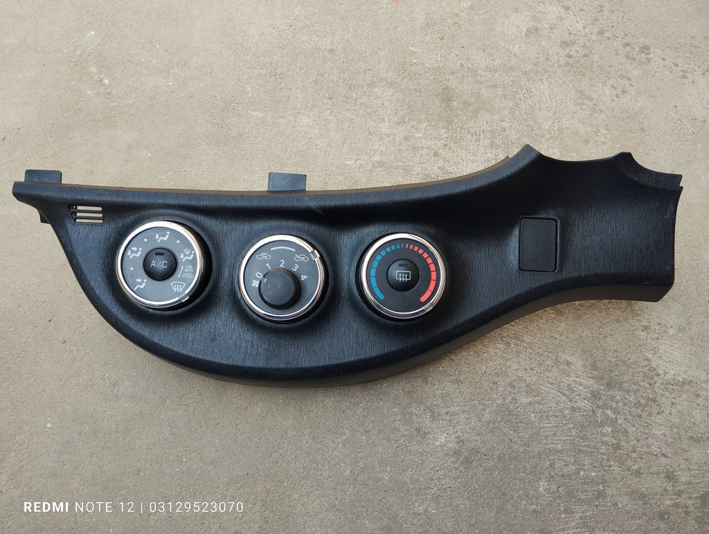 Toyota Vitz OEM Interior Dashboard Chrome AC & Heater Control Panel climate control panel OEM 55406-52340