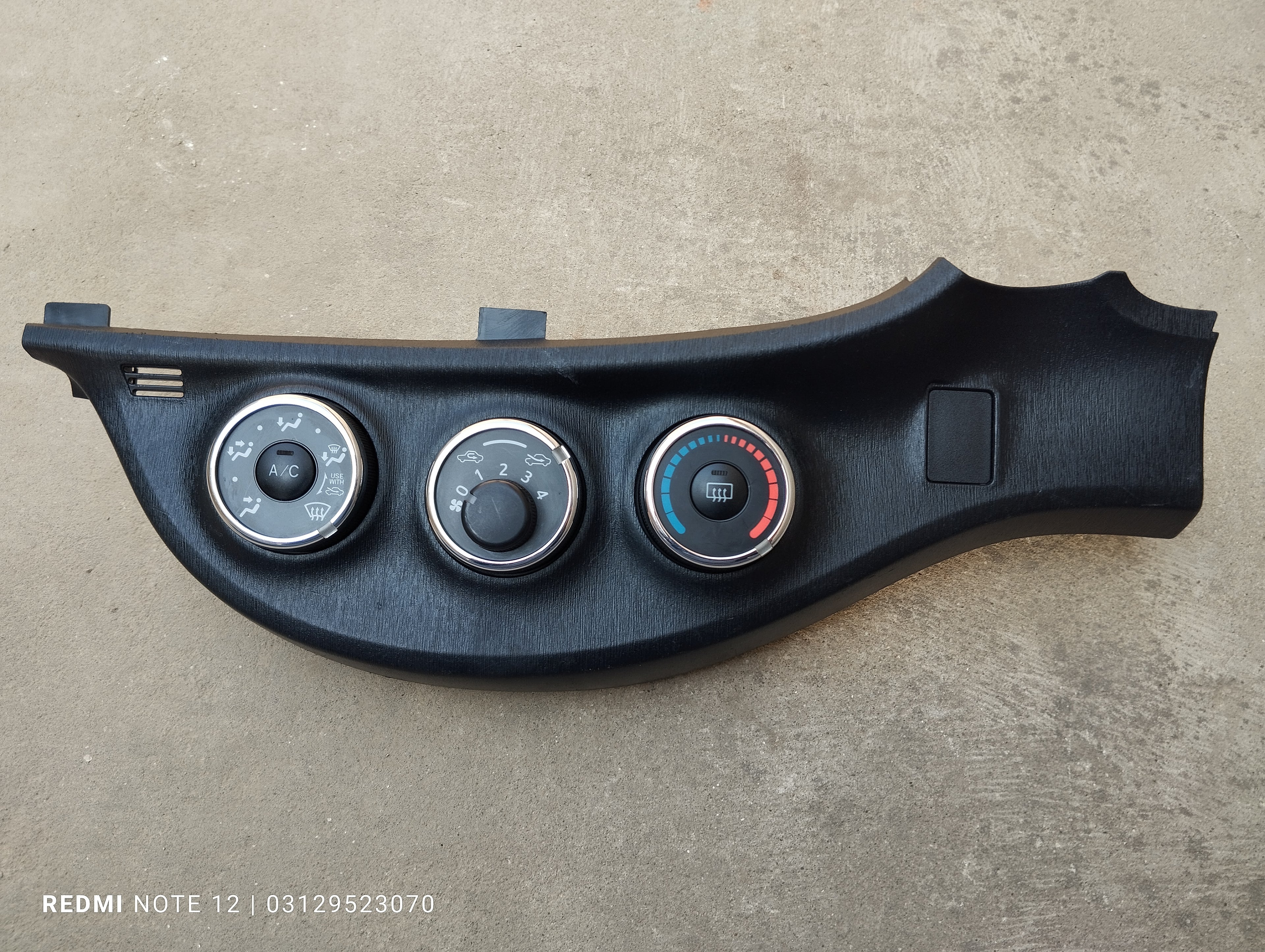 Toyota Vitz OEM Interior Dashboard Chrome AC & Heater Control Panel climate control panel OEM 55406-52340