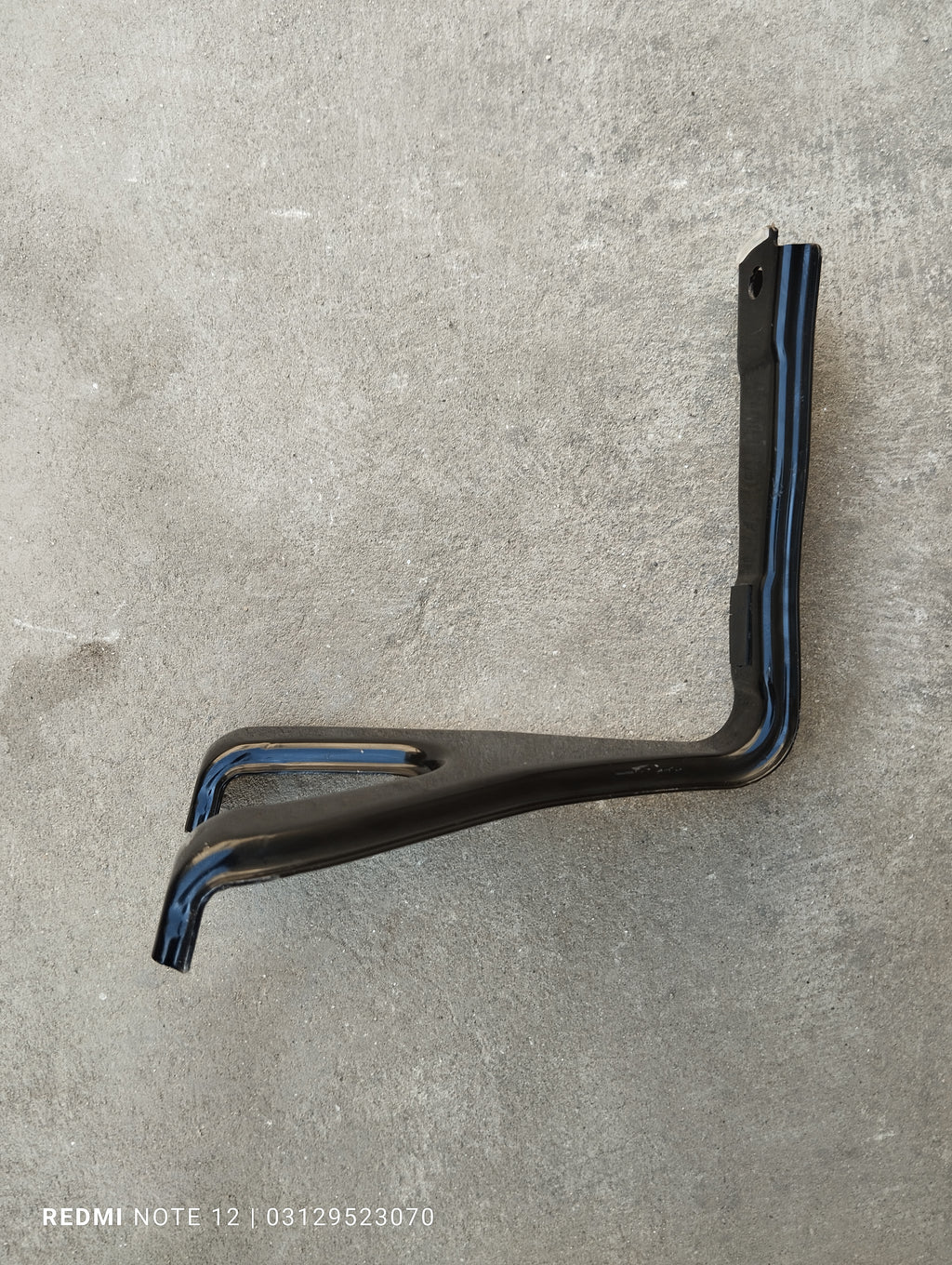 Toyota Aqua OEM Battery Carrier Battery Clip Battery Clamp bracket Genuine Japanese OEM 74481-52080 74401-52010