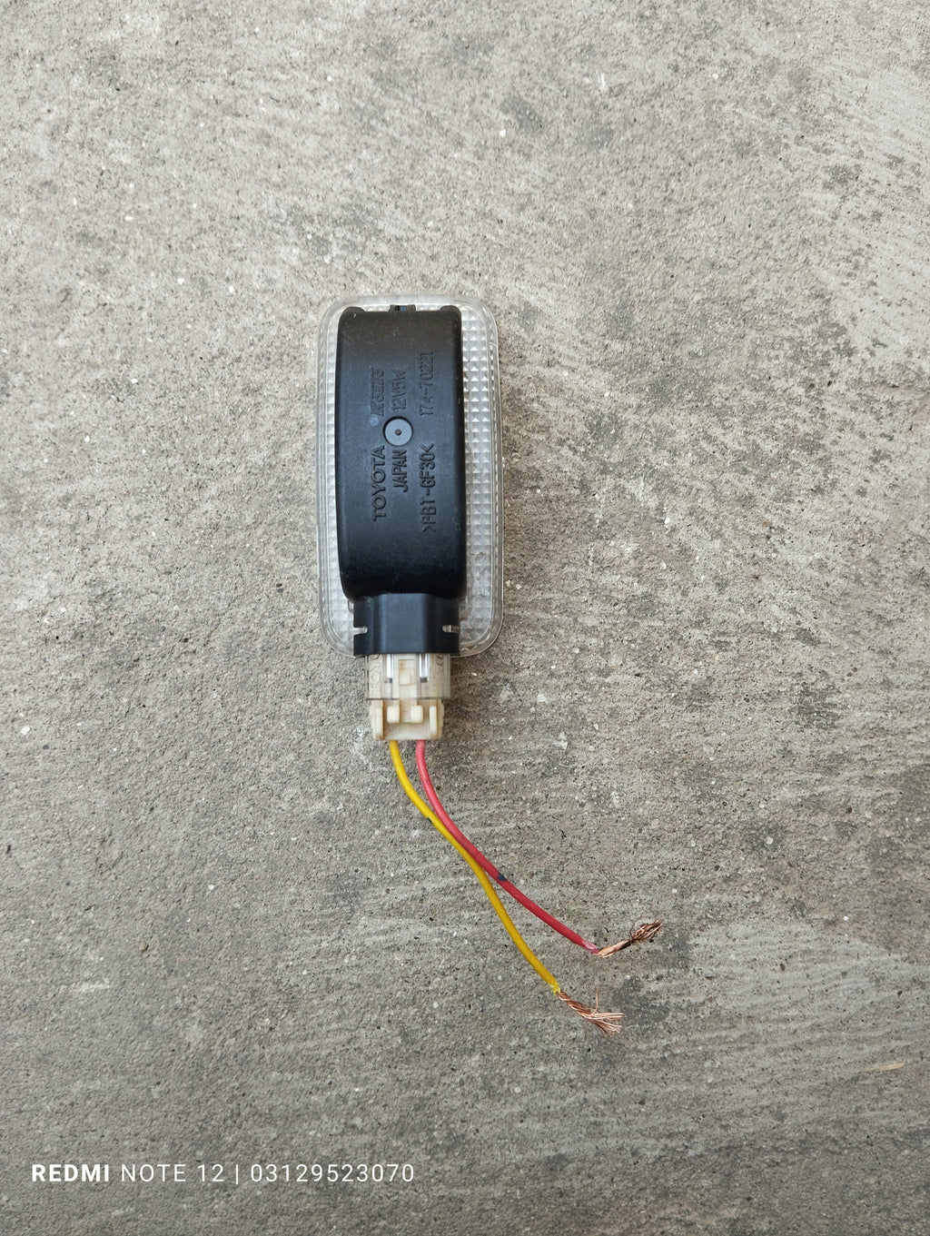Toyota Vitz Belta Yaris OEM Interior Rear Trunk lighting Genuine Japanese OEM 86160-0D350