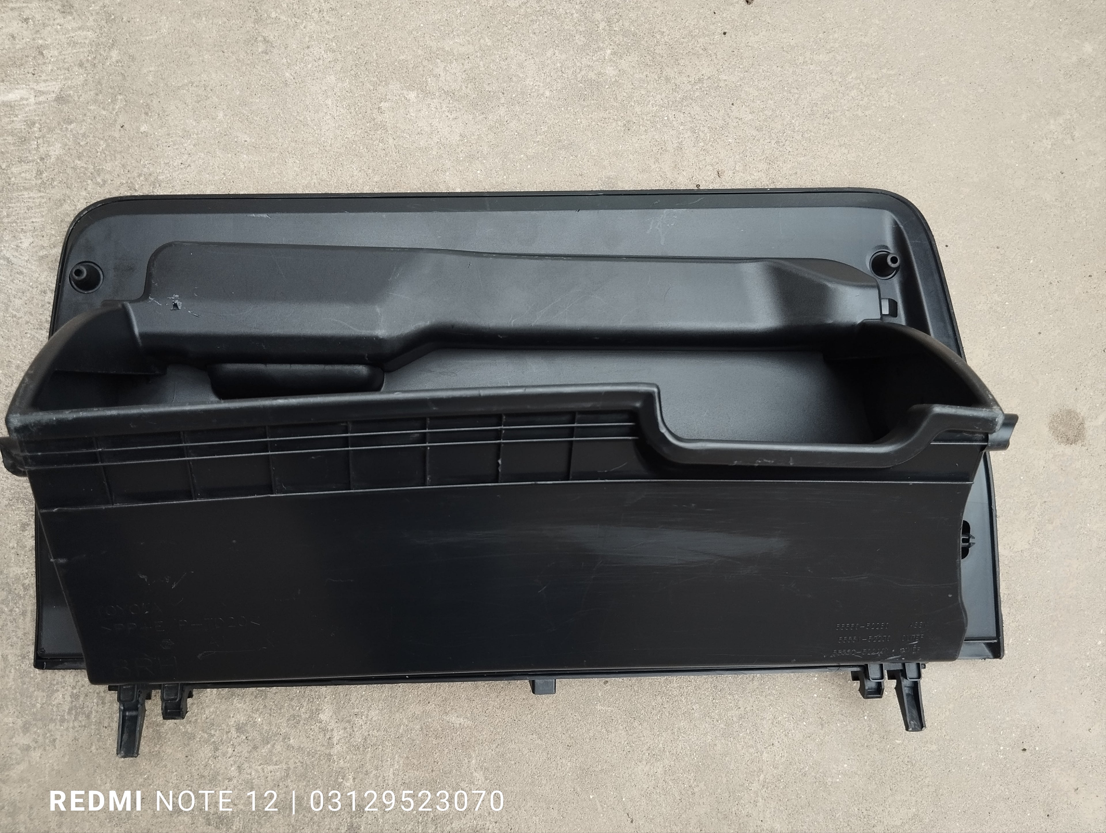 Toyota Vitz OEM interior Glover Box Genuine Japanese OEM 55550-52280