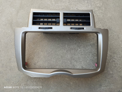 Toyota Vitz OEM interior Dashboard AC Air Vent Panel Genuine Japanese OEM 55405-52580 555687-2010