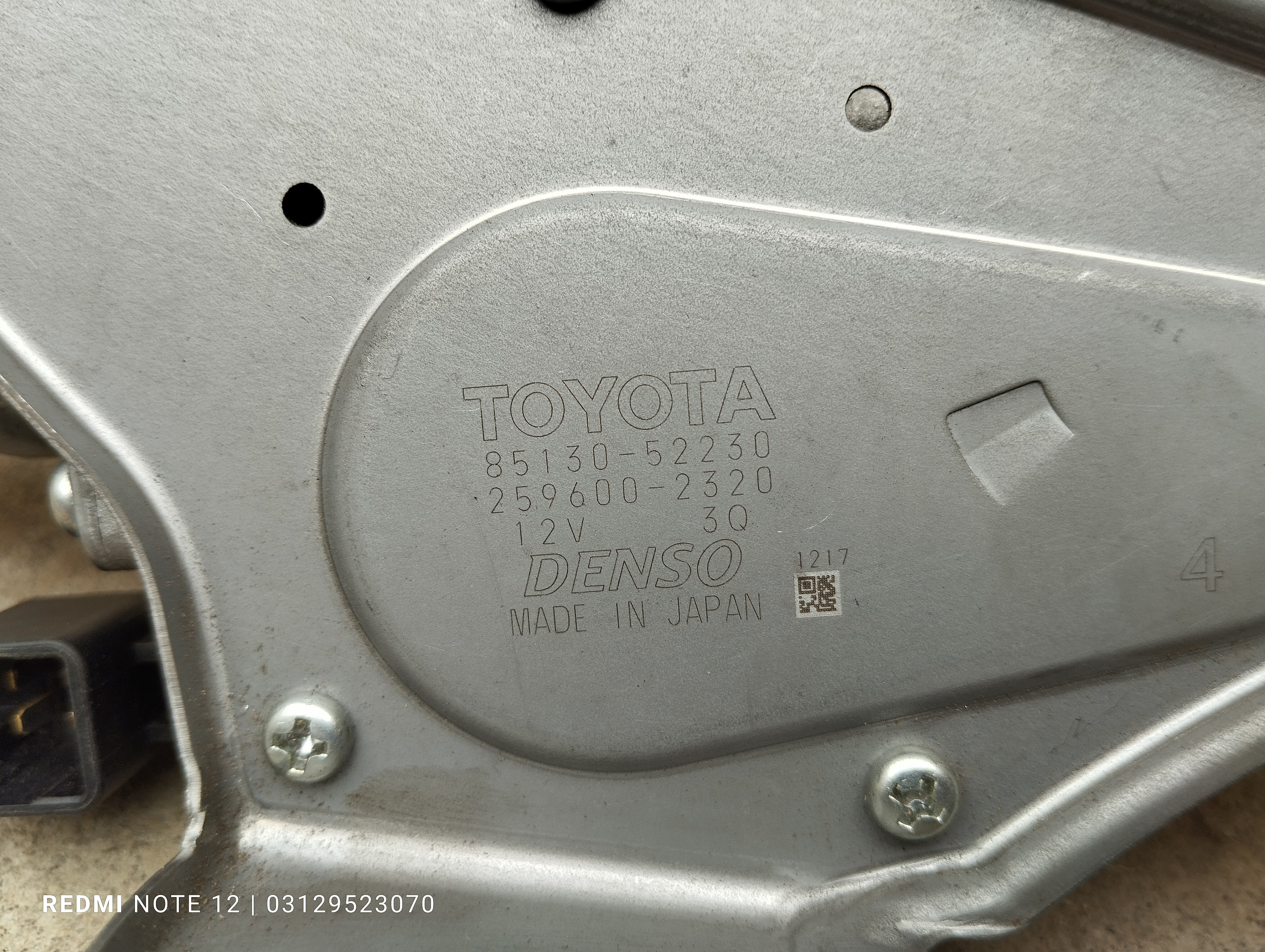 Toyota Vitz OEM Rear Trunk Wiper Motor Genuine Japanese OEM 85130-52230