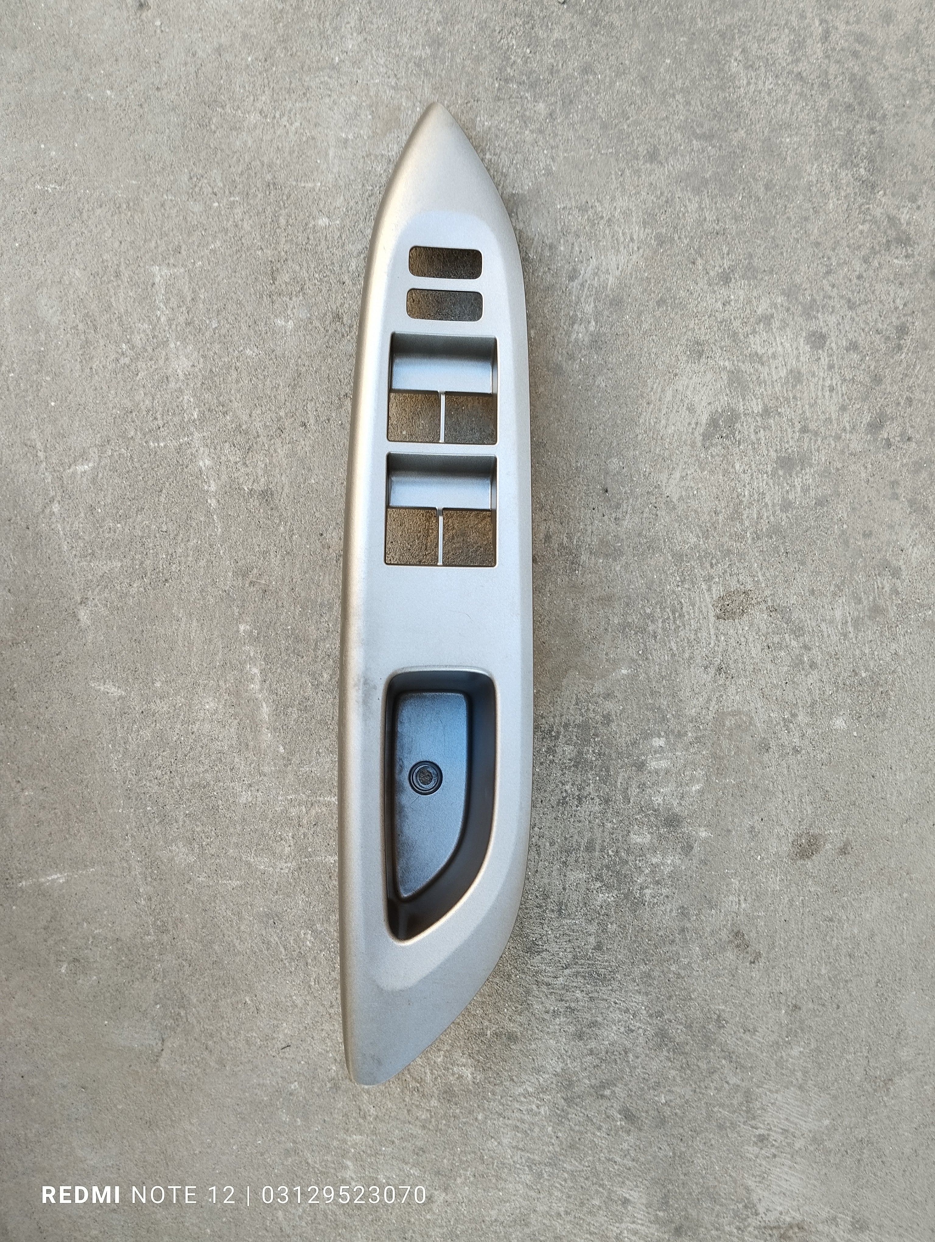 Toyota Belta OEM Interior Power window master Switch Panel Cover RH Front Right Side OEM 74231-52370