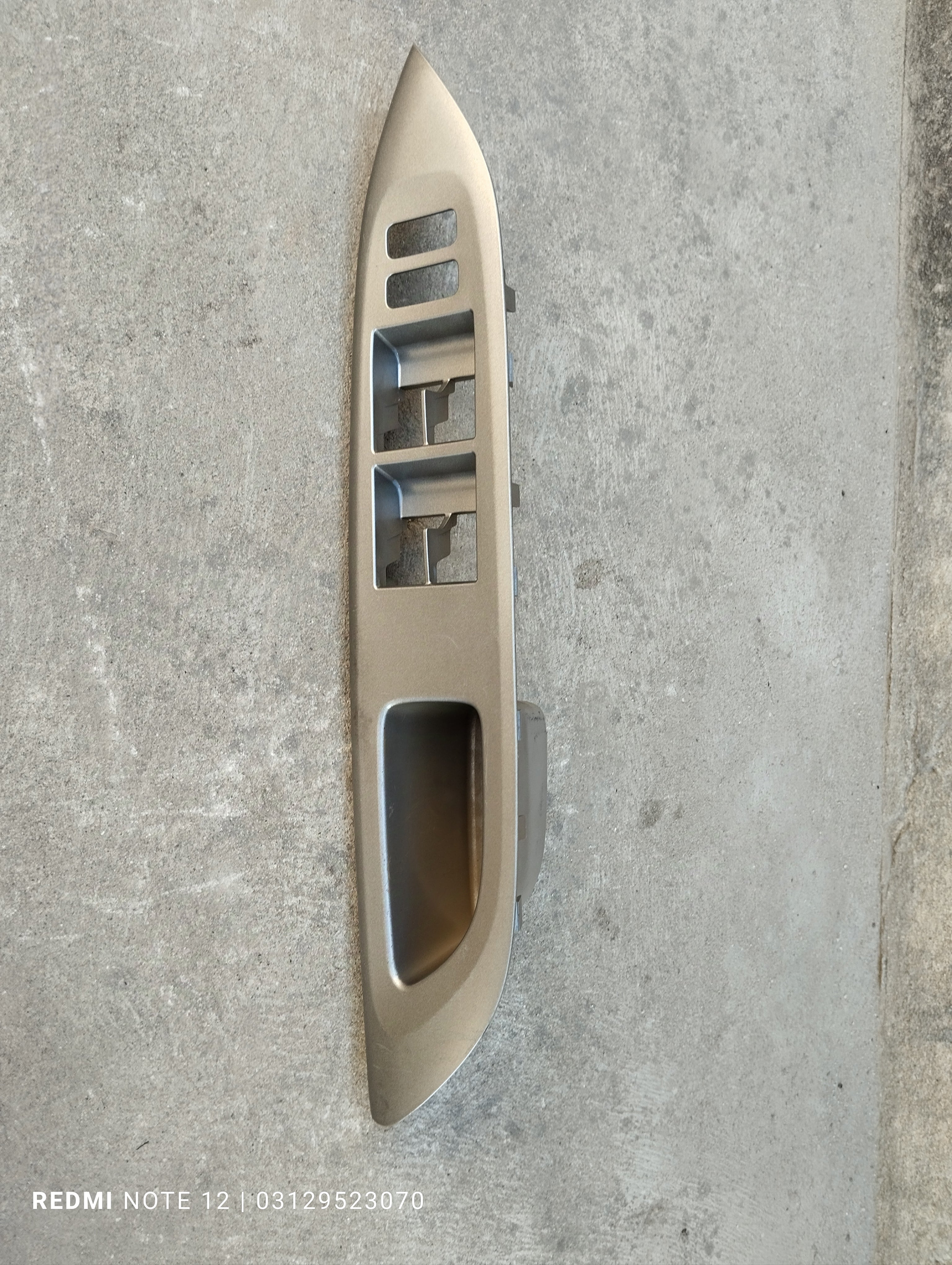 Toyota Belta OEM Interior Power window master Switch Panel Cover RH Front Right Side OEM 74231-52370