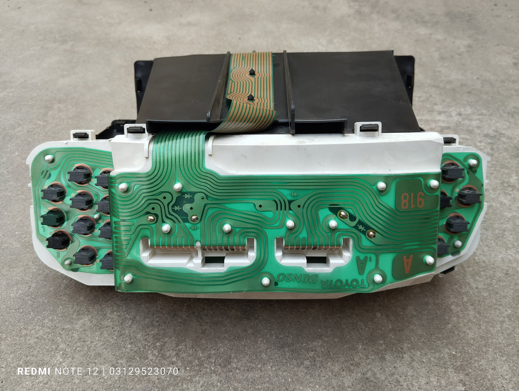 Toyota Vitz Platz OEM Digital Speed Meter Genuine Japanese OEM 83800-52110