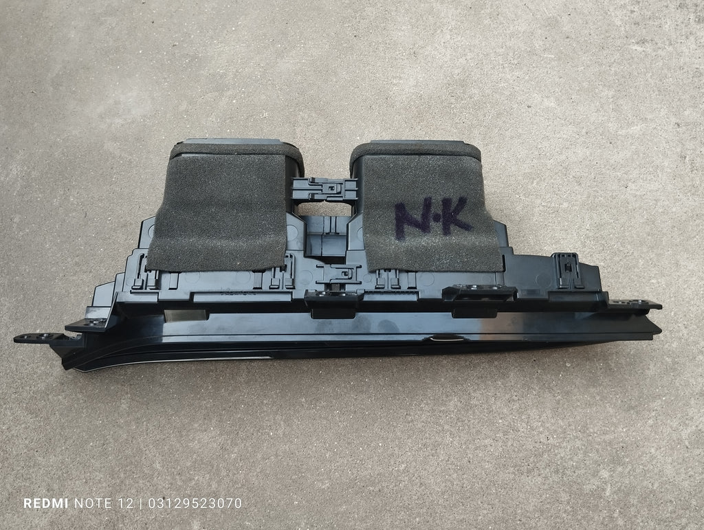 ٹویوٹا وٹز OEM اندرونی ڈیش بورڈ سینٹر AC ایئر وینٹ کروم حقیقی جاپانی OEM 55670-52160