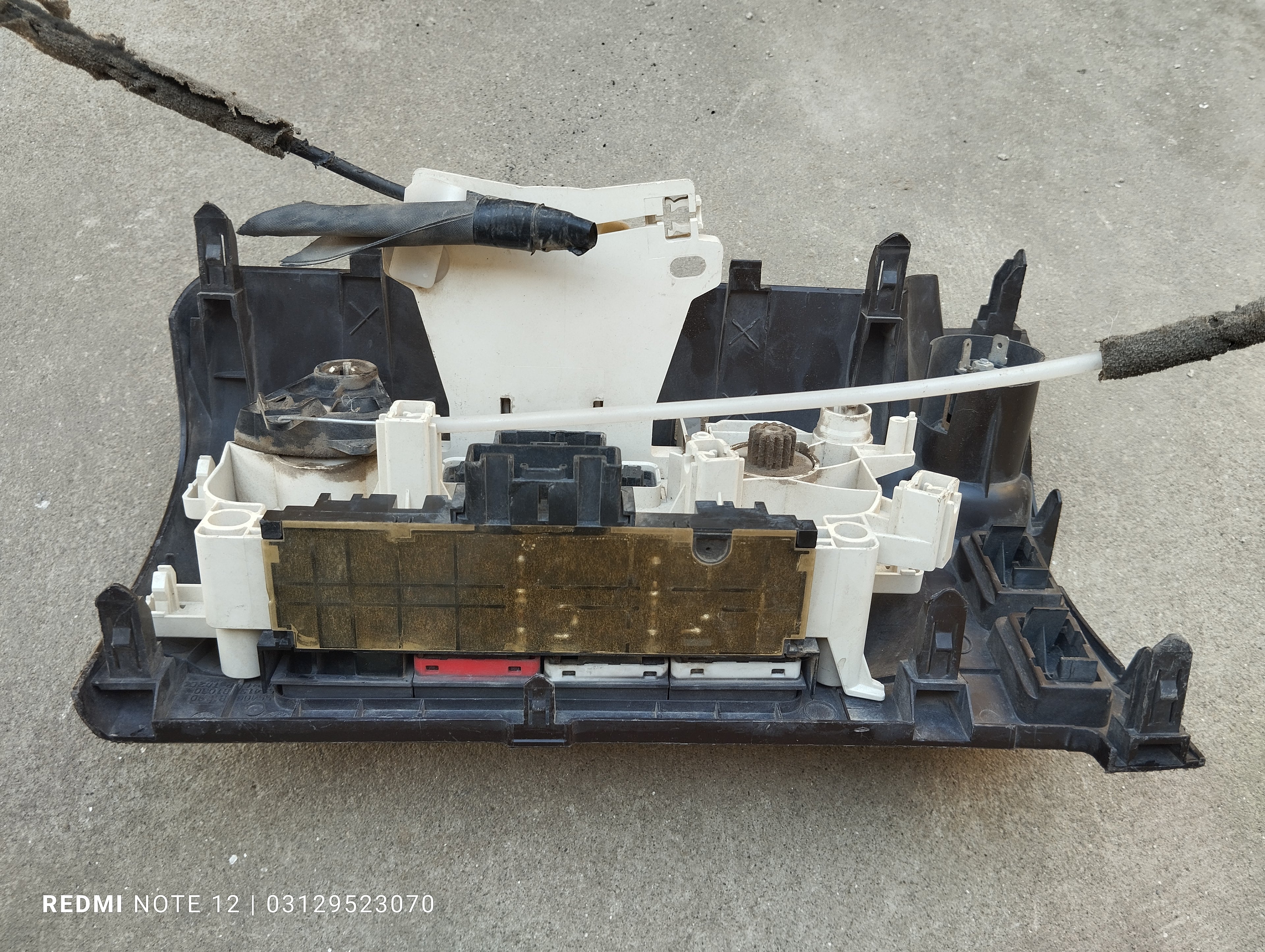 Toyota Passo OEM interior Dashboard AC Control Panel Climate Control Genuine Japanese OEM 55902-B1070