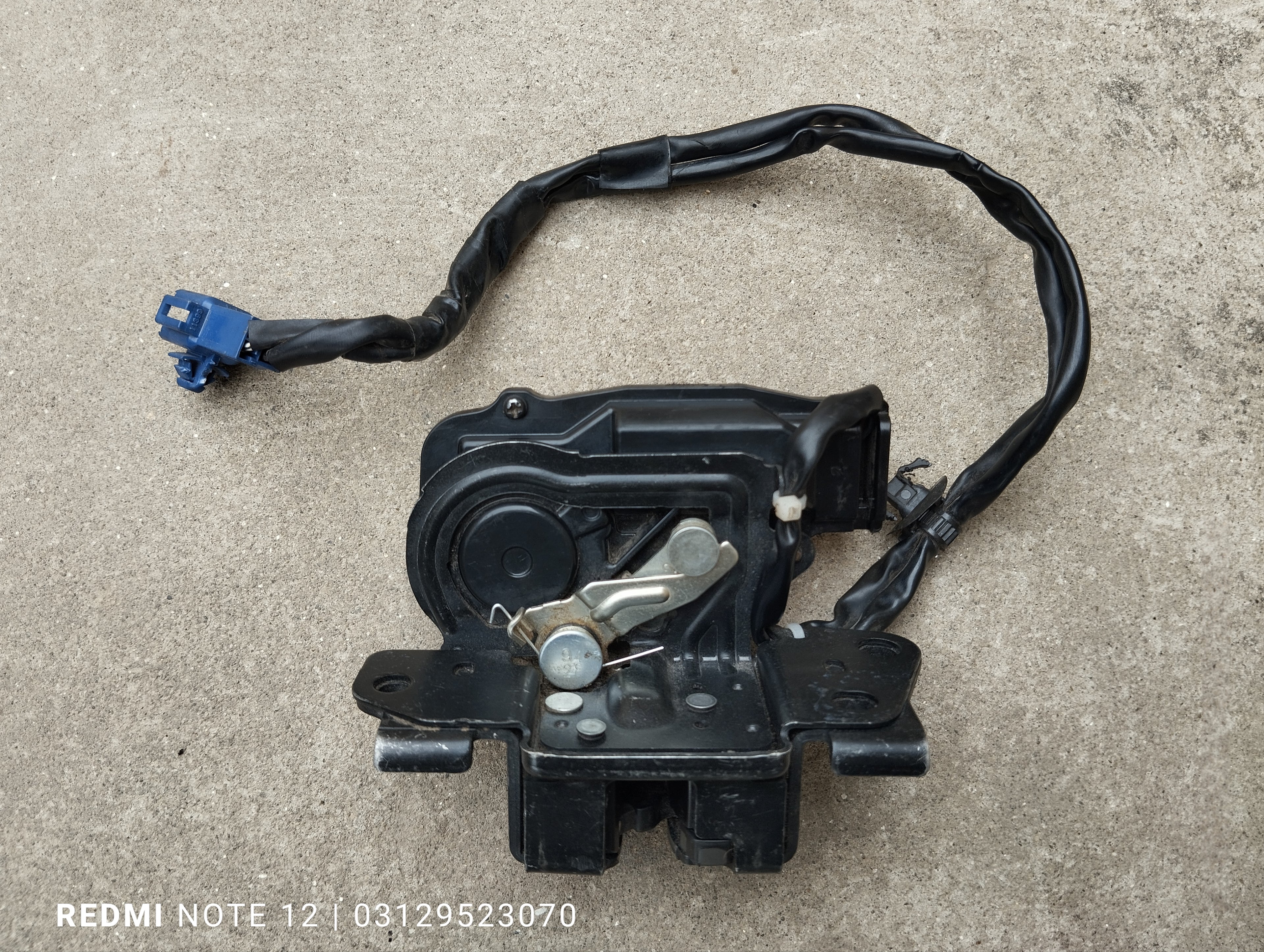ٹویوٹا پرائس OEM ریئر ٹرنک لاک ریئر ٹیل گیٹ لاک حقیقی جاپانی OEM 69350-47020