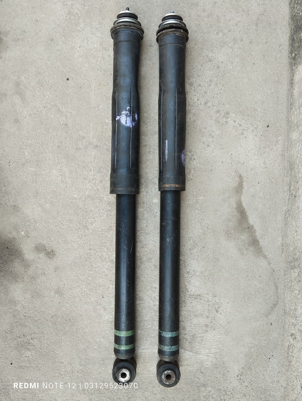 Toyota Vitz Belta OEM Rear Shock Absorber Left & Right Side Set Genuine Japanese OEM 48530-52F31