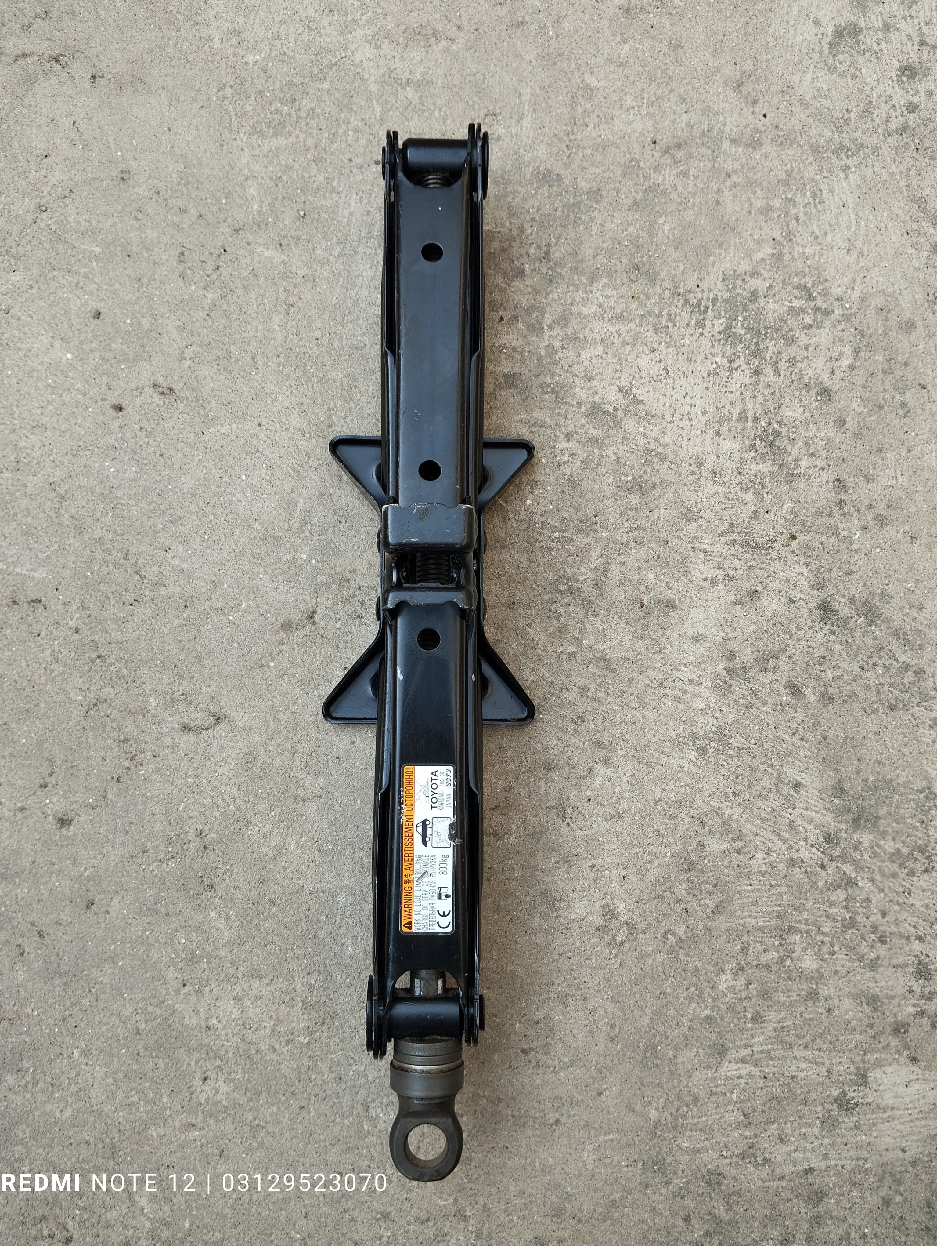 Toyota OEM Genuine Car Jack 800Kg Genuine Japanese OEM 09111-47050