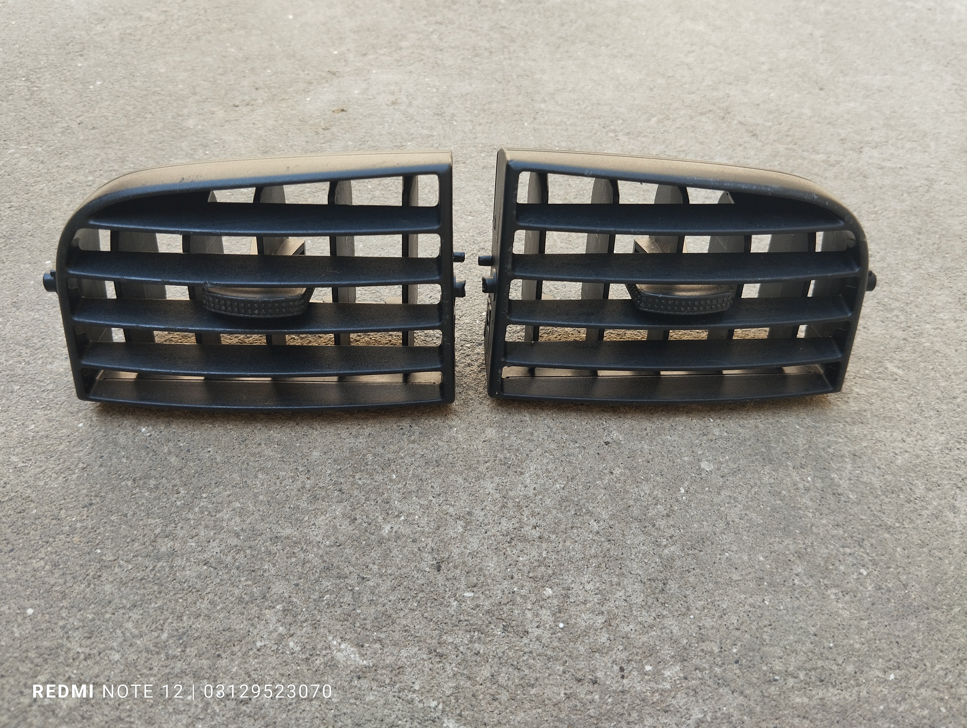 Toyota Passo OEM Interior Dashboard Center AC Air Vent AC Grille Genuine Japanese OEM 55064-BZ010