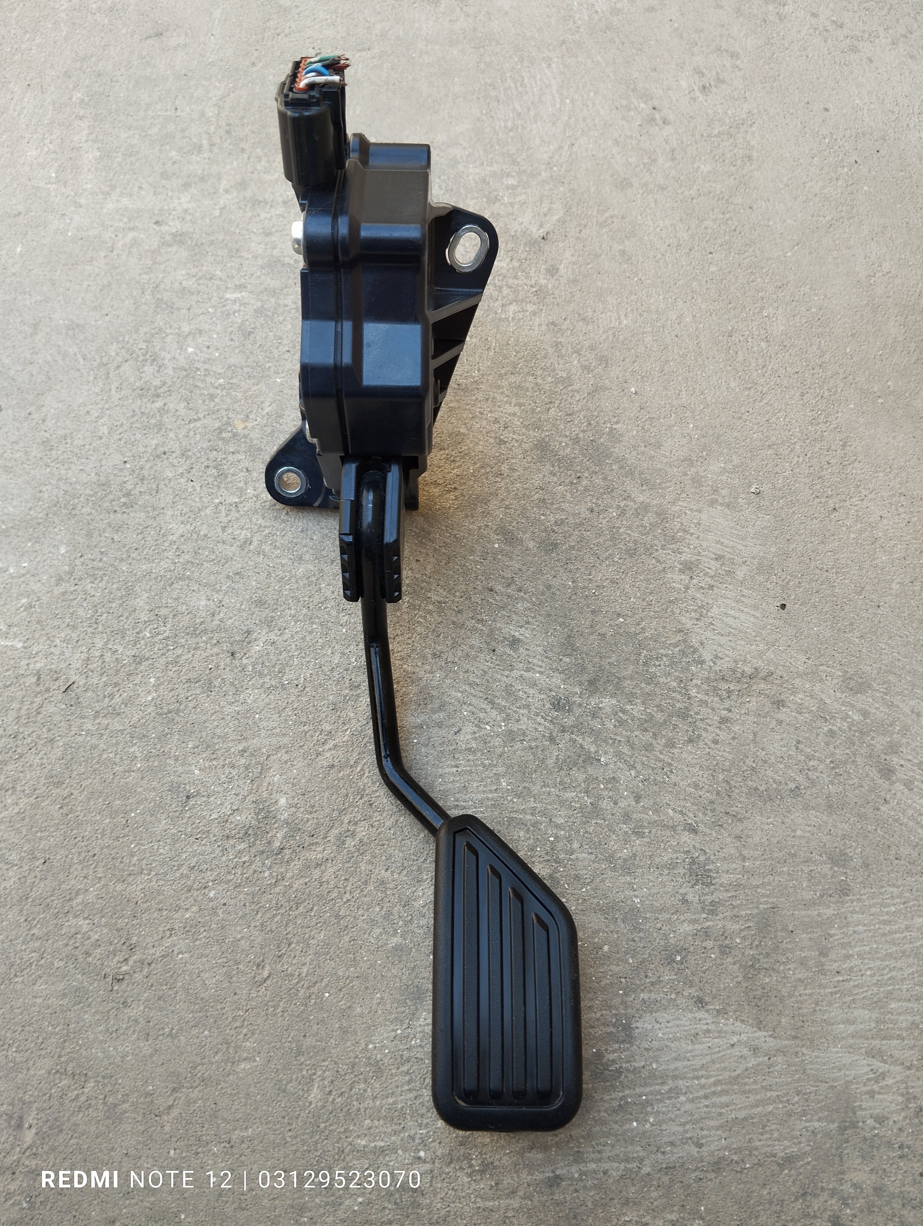 Toyota Vitz Belta OEM Accelerator Pedal Genuine Japanese OEM 78110-52010