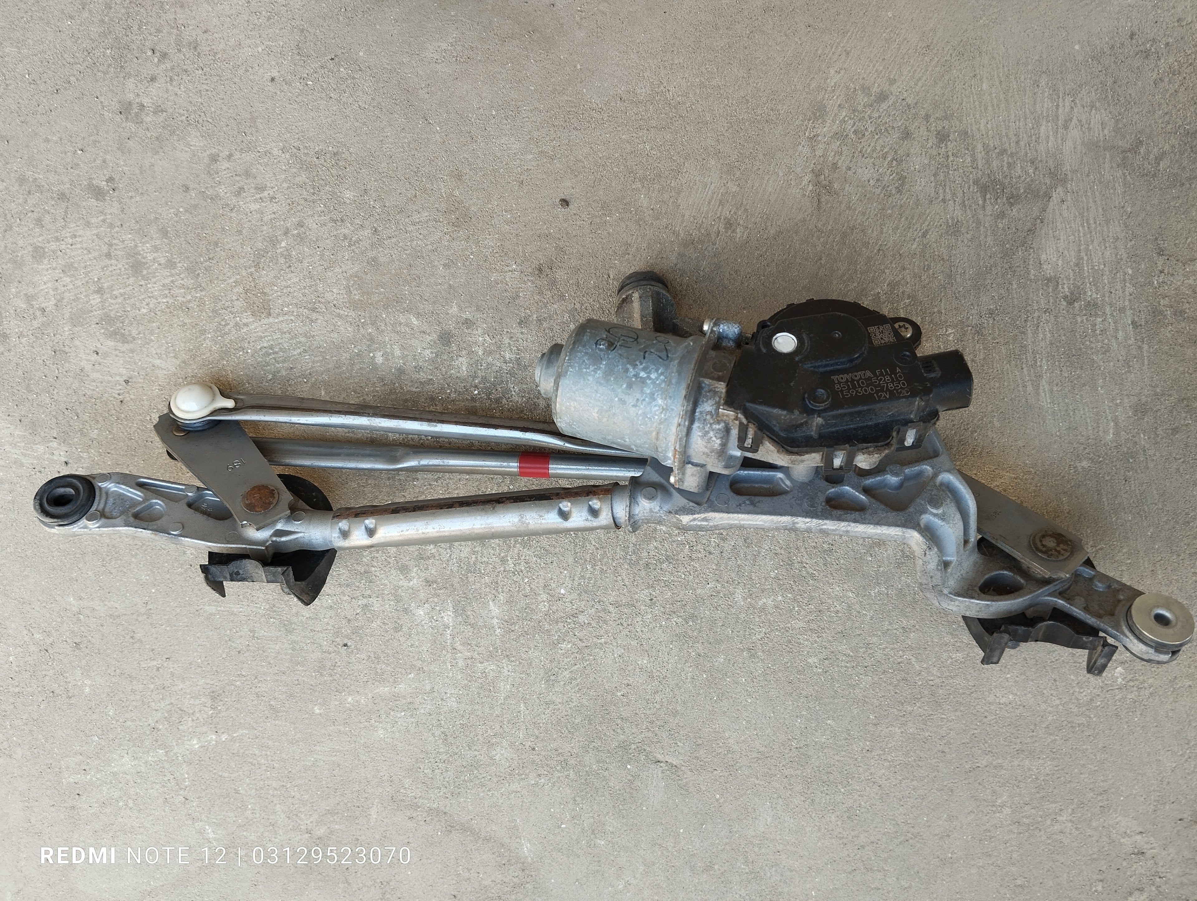 Toyota Aqua OEM Front Wiper Motor Genuine Japanese OEM 85110-52670