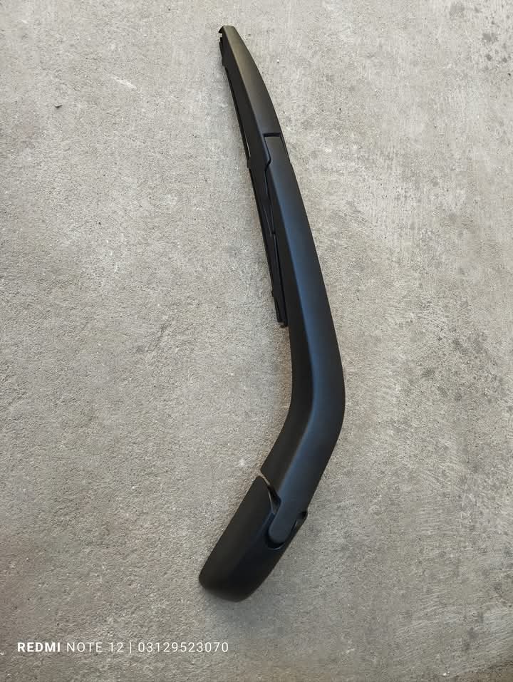 Toyota Aqua OEM Rear Trunk wiper Wiper Arm Wiper blade Genuine Japanese OEM 85241-52190