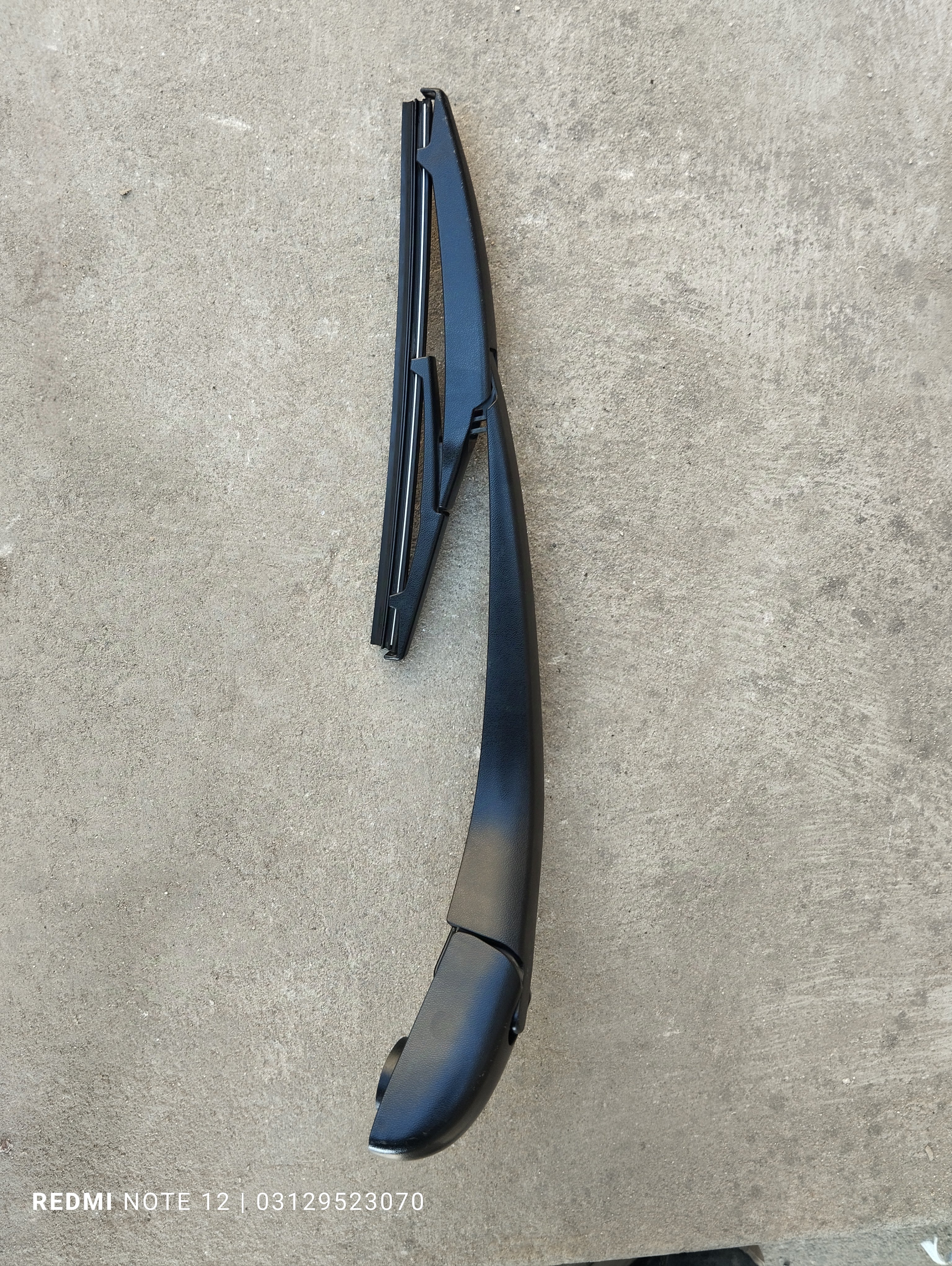 Toyota Aqua OEM Rear Trunk wiper Wiper Arm Wiper blade Genuine Japanese OEM 85241-52190
