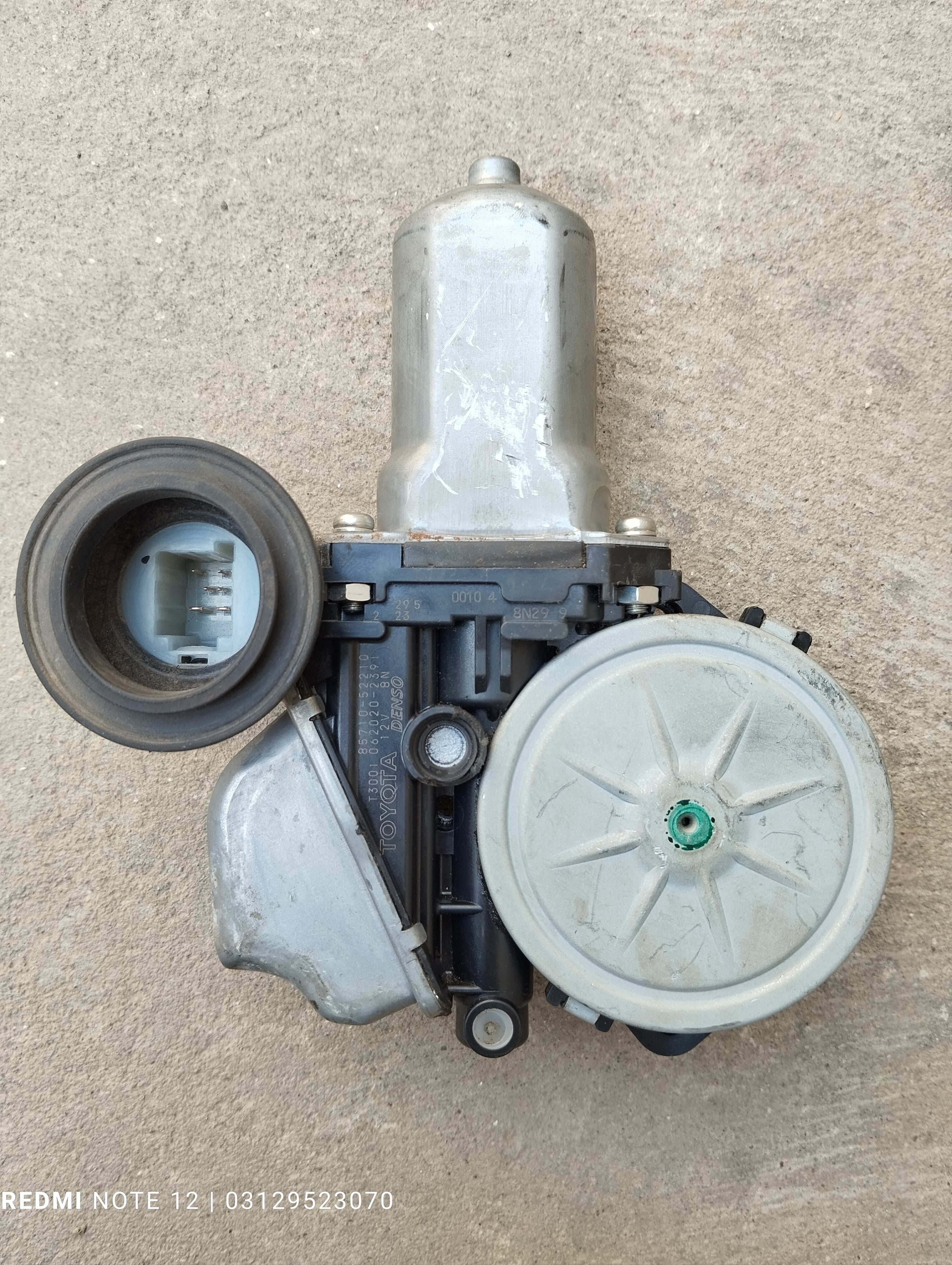 Toyota Vitz Aqua OEM Front Right Side Power window Motor Genuine Japanese OEM 85710-52210