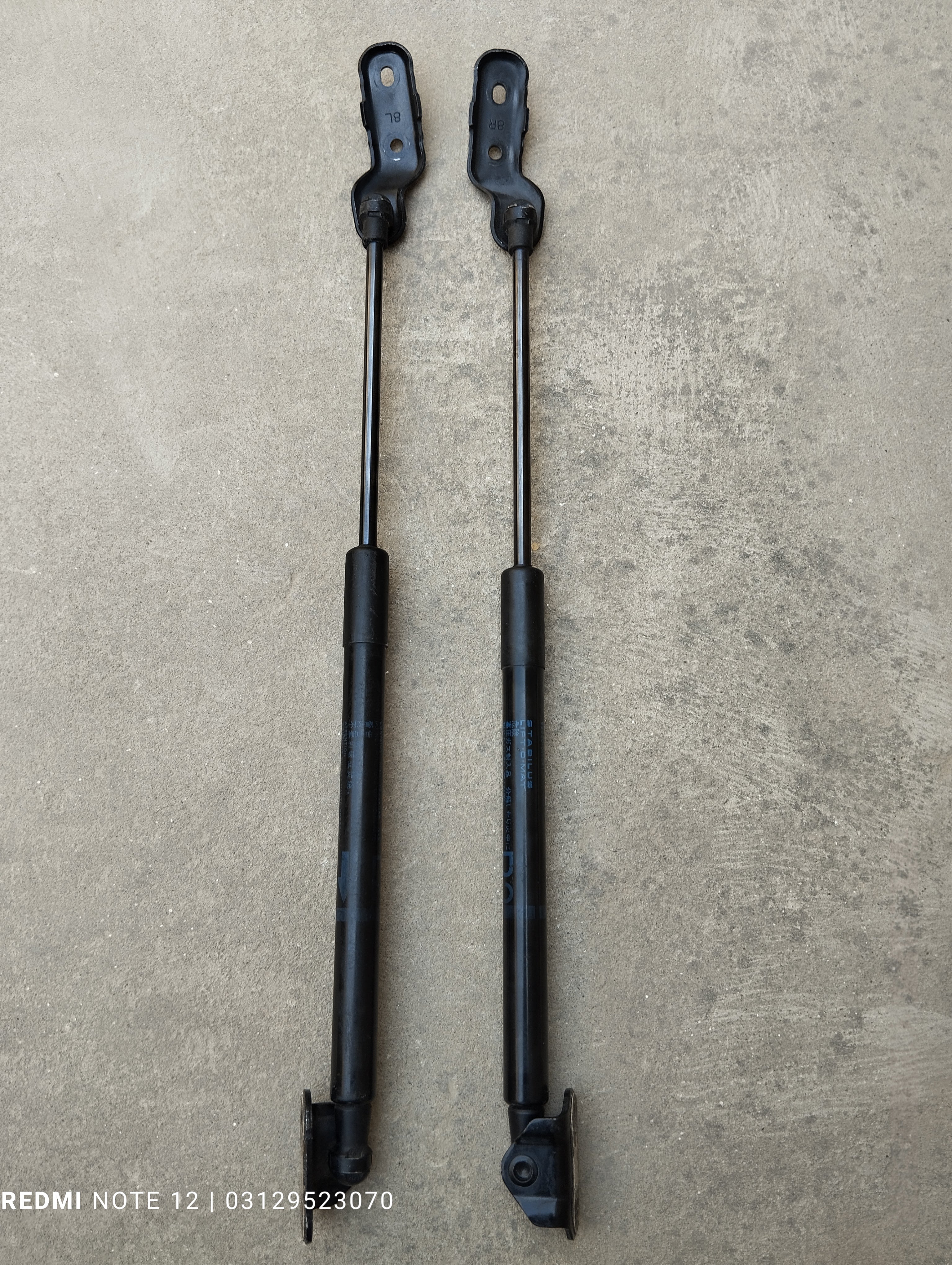 Toyota Vitz OEM Rear Trunk Shock Damper Tail Gate Damper Genuine Japanese OEM 86950-0W661