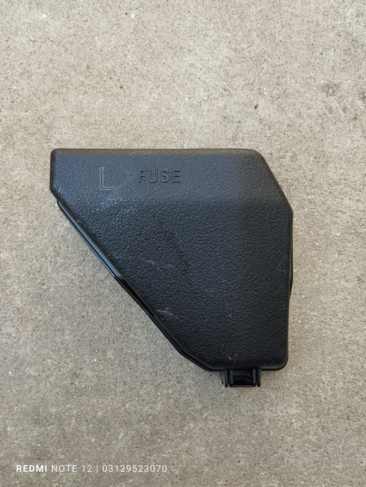 Toyota Aqua OEM Fuse box Cover Life Side Genuine Japanese OEM 82662-52730

