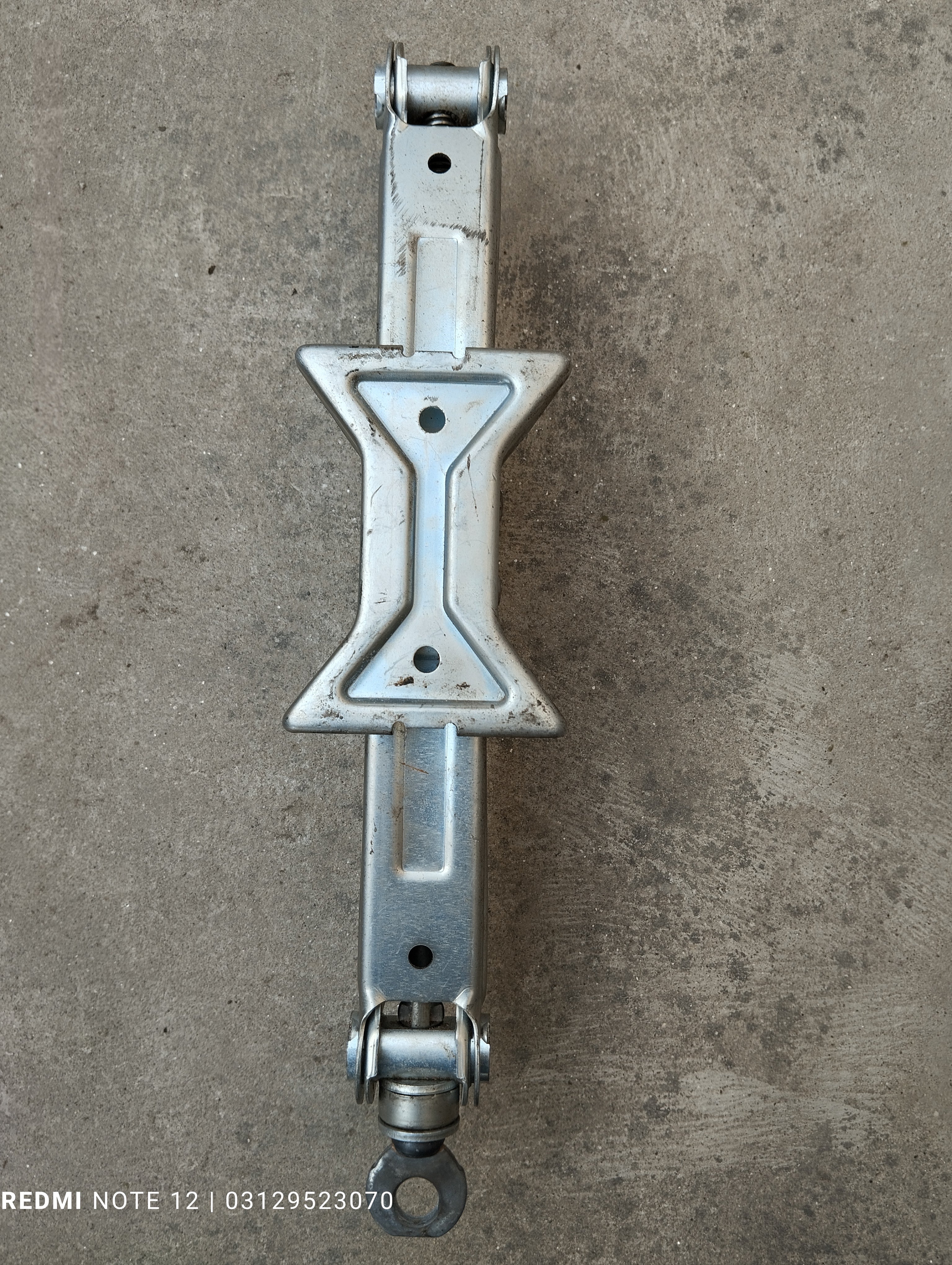 Toyota OEM Genuine Car Jack 800Kg Genuine Japanese OEM 09111-47050