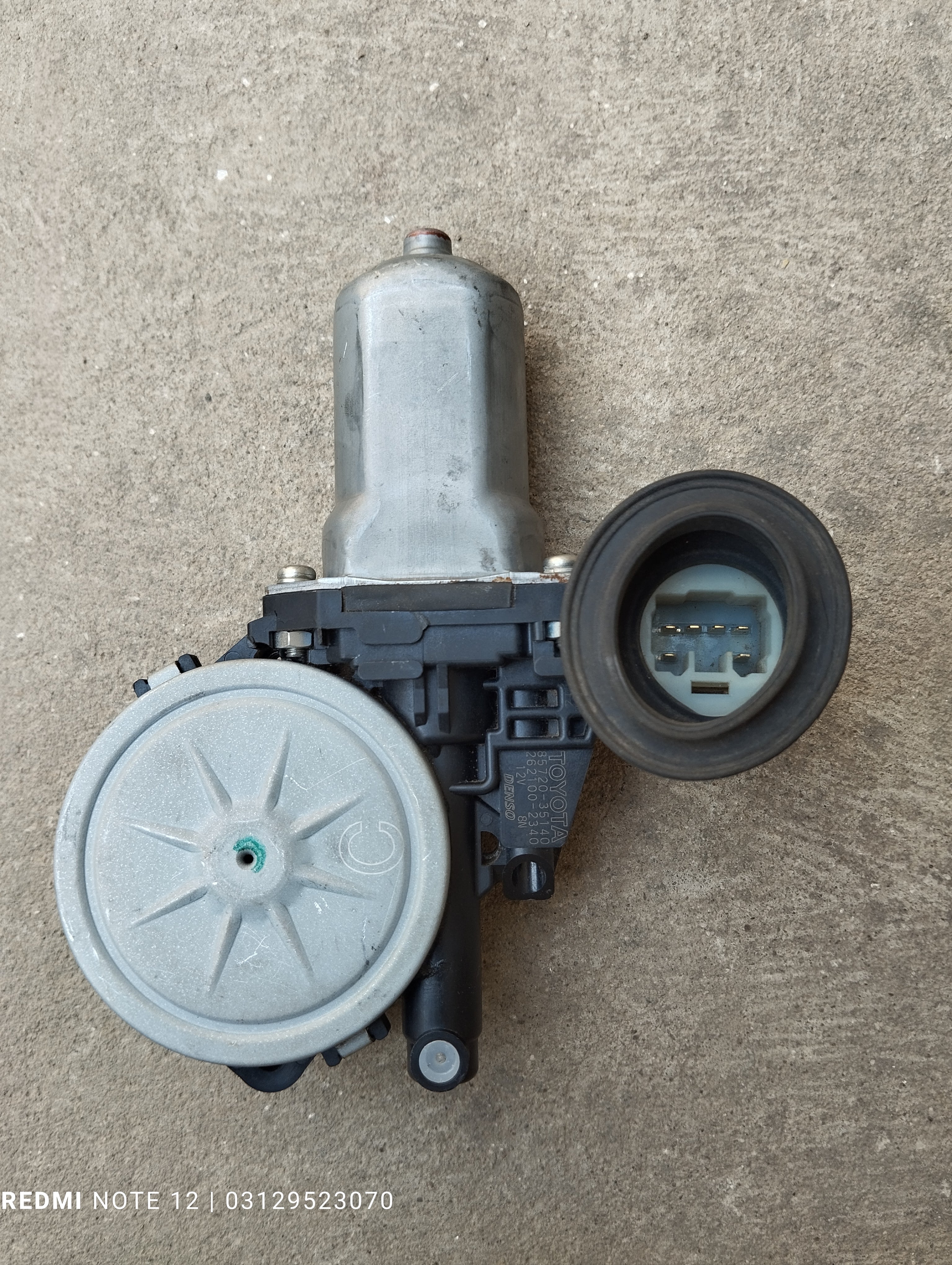 Toyota Vitz Aqua OEM Front Left Side Power window Motor Genuine Japanese OEM 85720-35140
