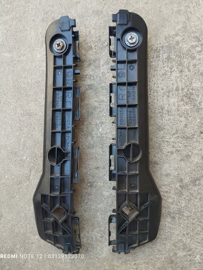 Toyota Aqua OEM Rear bumper Spacer bracket L+H Genuine Japanese OEM 52575-52180 52576-52160