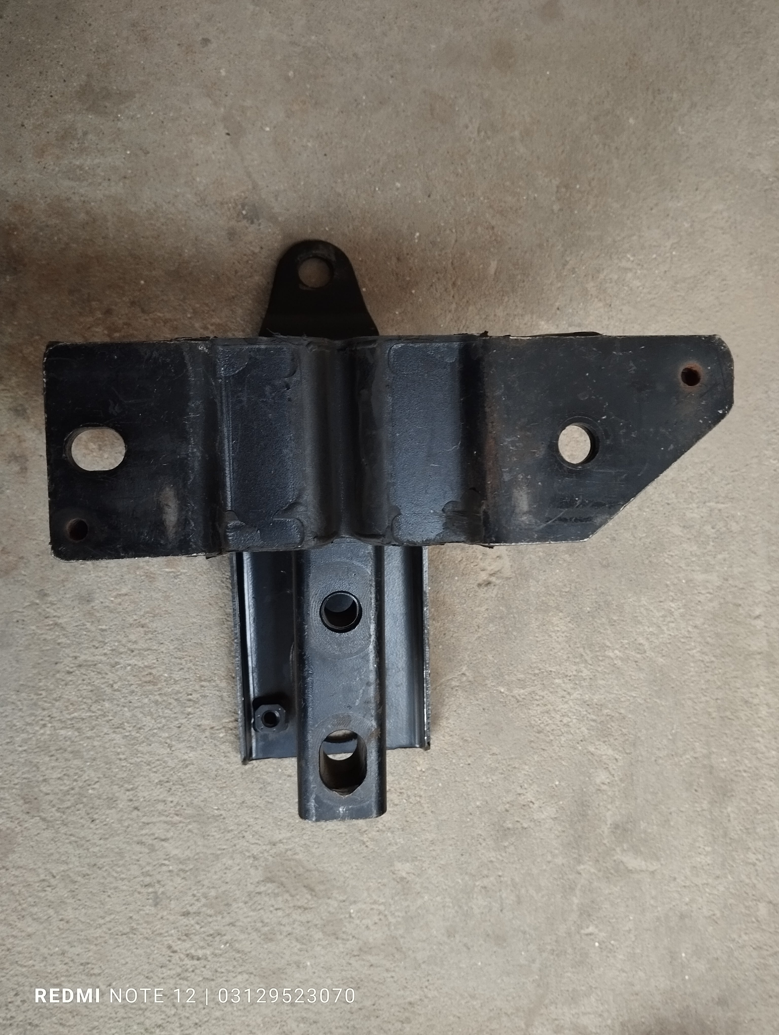 Toyota Passo OEM Gear Mounting Left Side Genuine Japanese OEM 12306-B1030