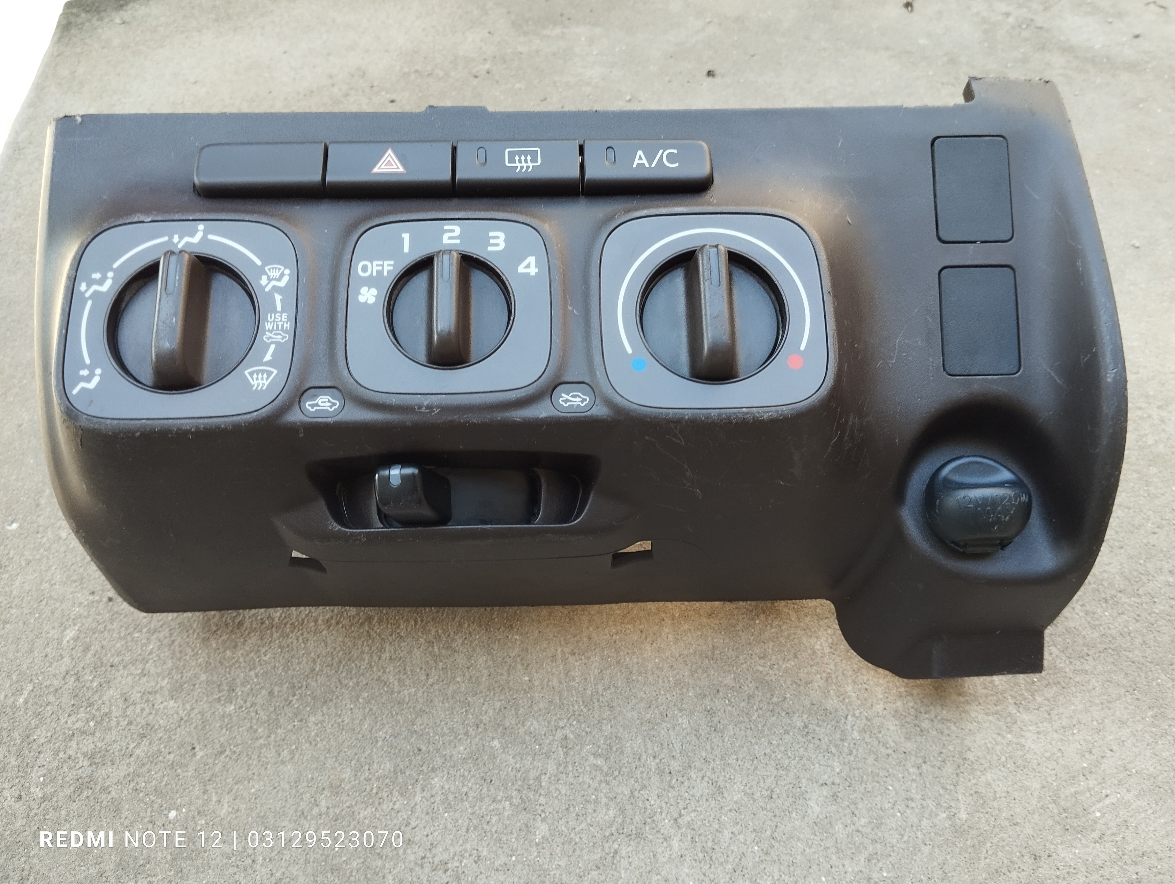Toyota Passo OEM interior Dashboard AC Control Panel Climate Control Genuine Japanese OEM 55902-B1070