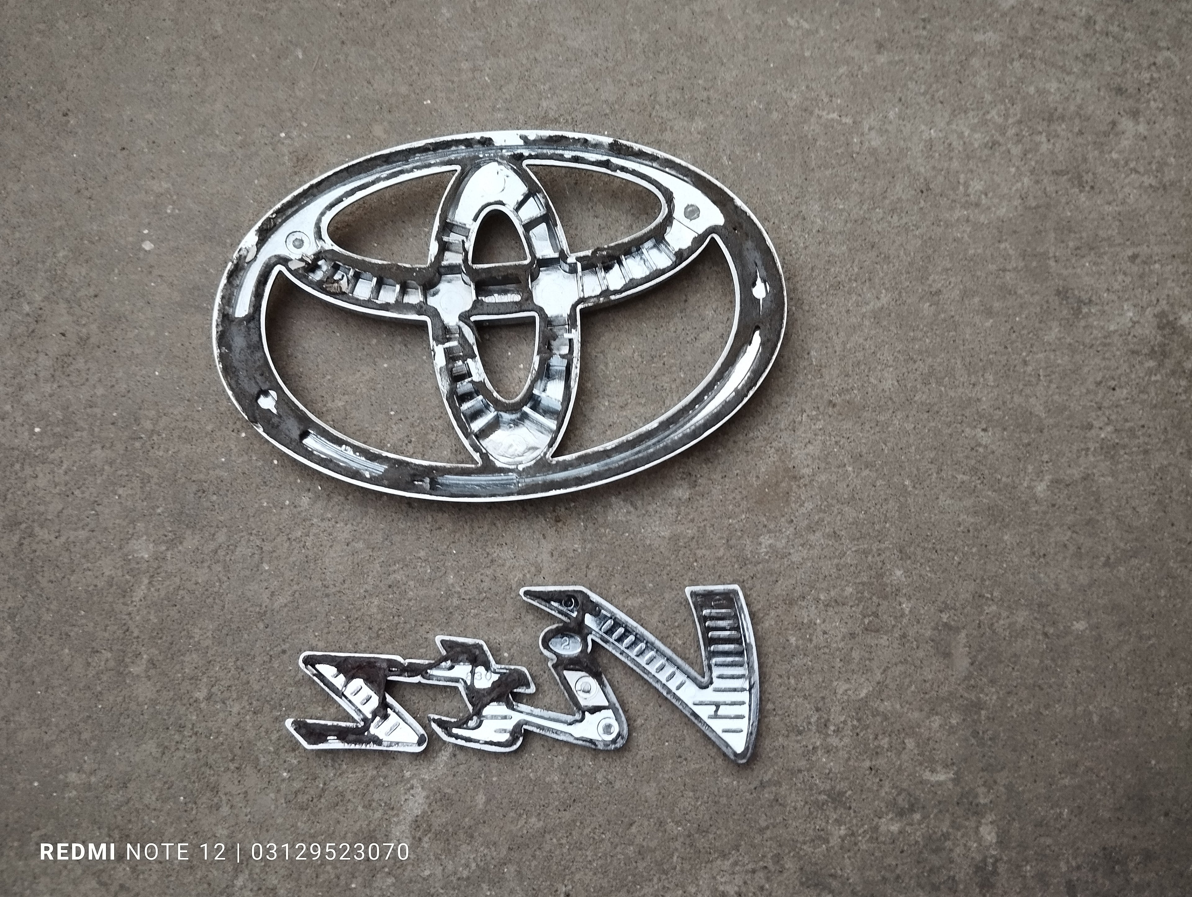 Toyota Vitz OEM Rear Trunk Monogram Logo Emblem Genuine Japanese OEM 90975-02063 75442-52360