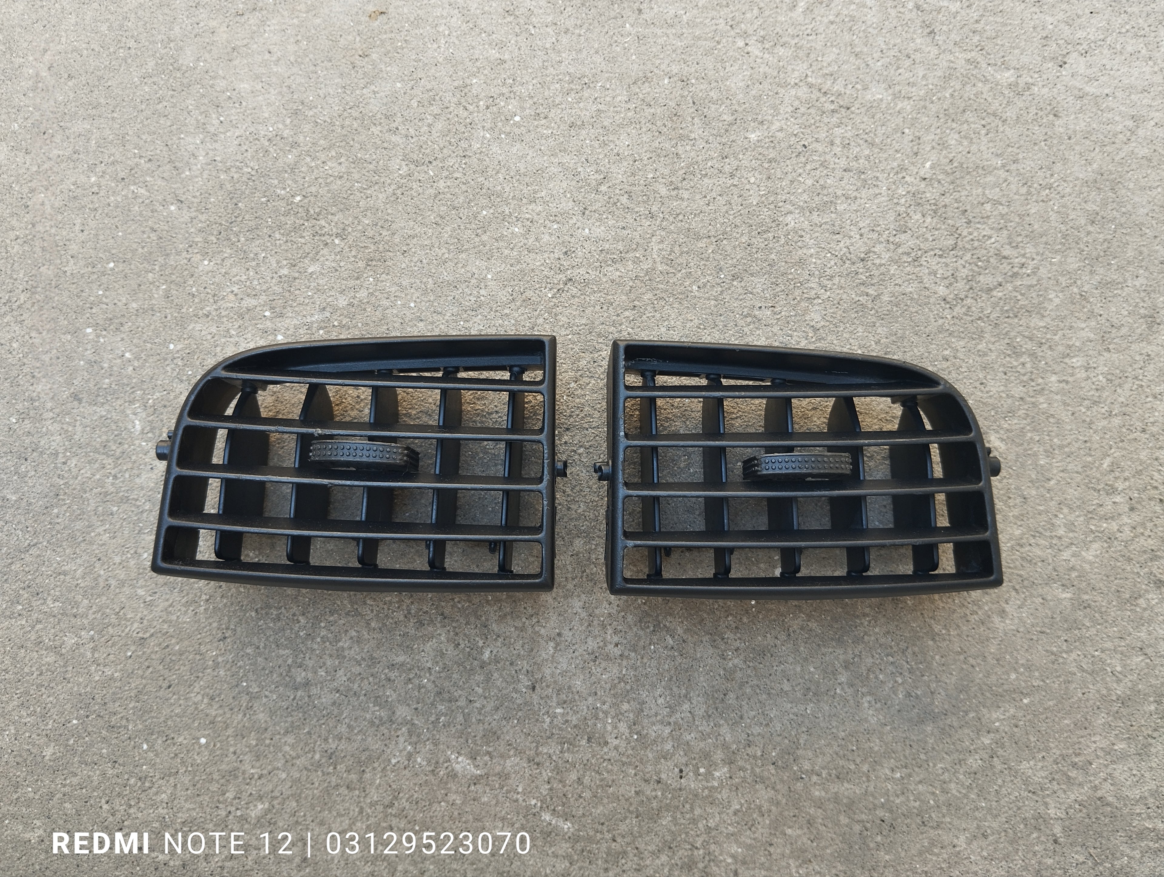 Toyota Passo OEM Interior Dashboard Center AC Air Vent AC Grille Genuine Japanese OEM 55064-BZ010