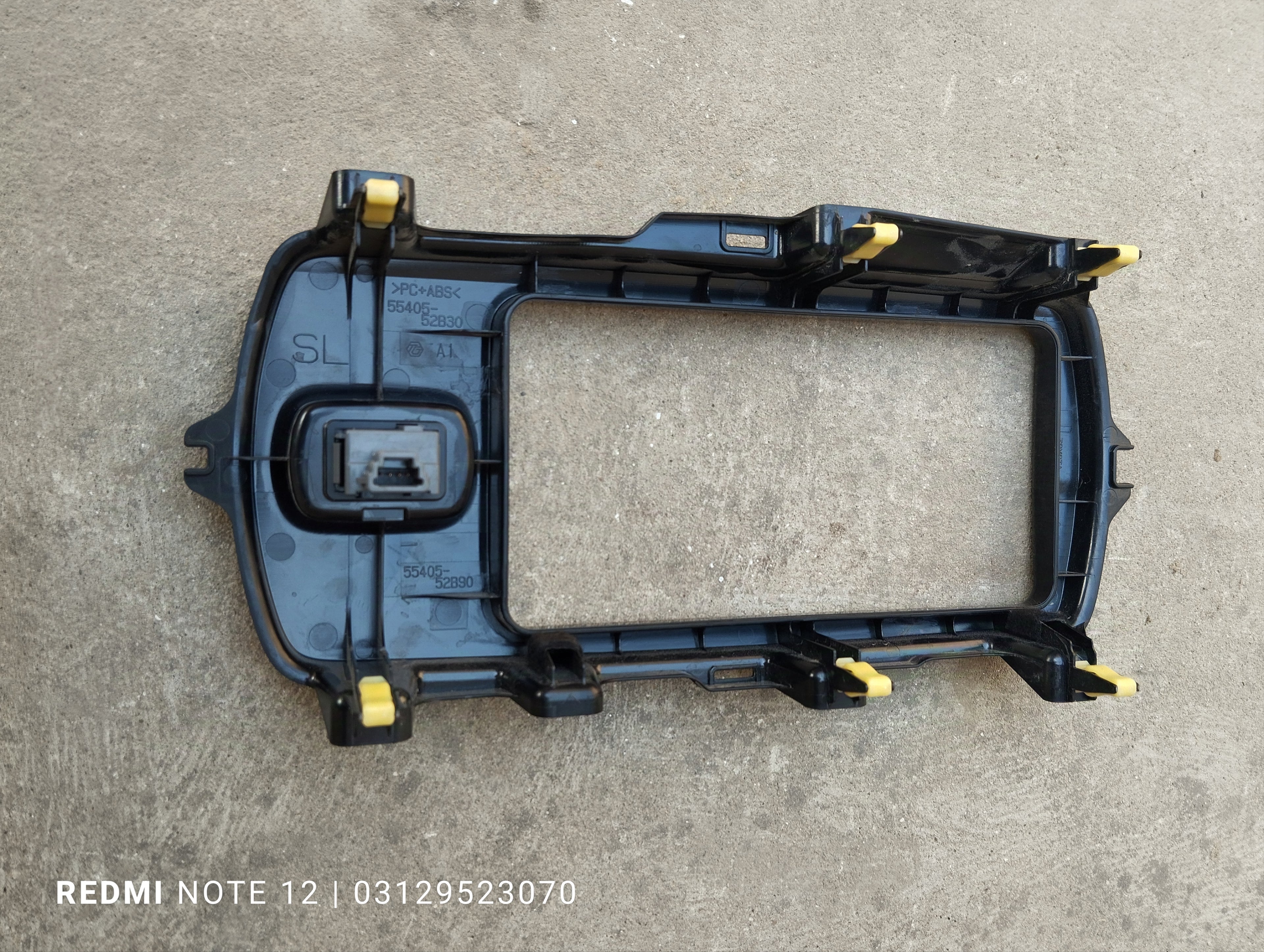 Toyota Vitz OEM interior Dashboard Piano Black Cluster Panel Audio Panel OEM 55405-52860