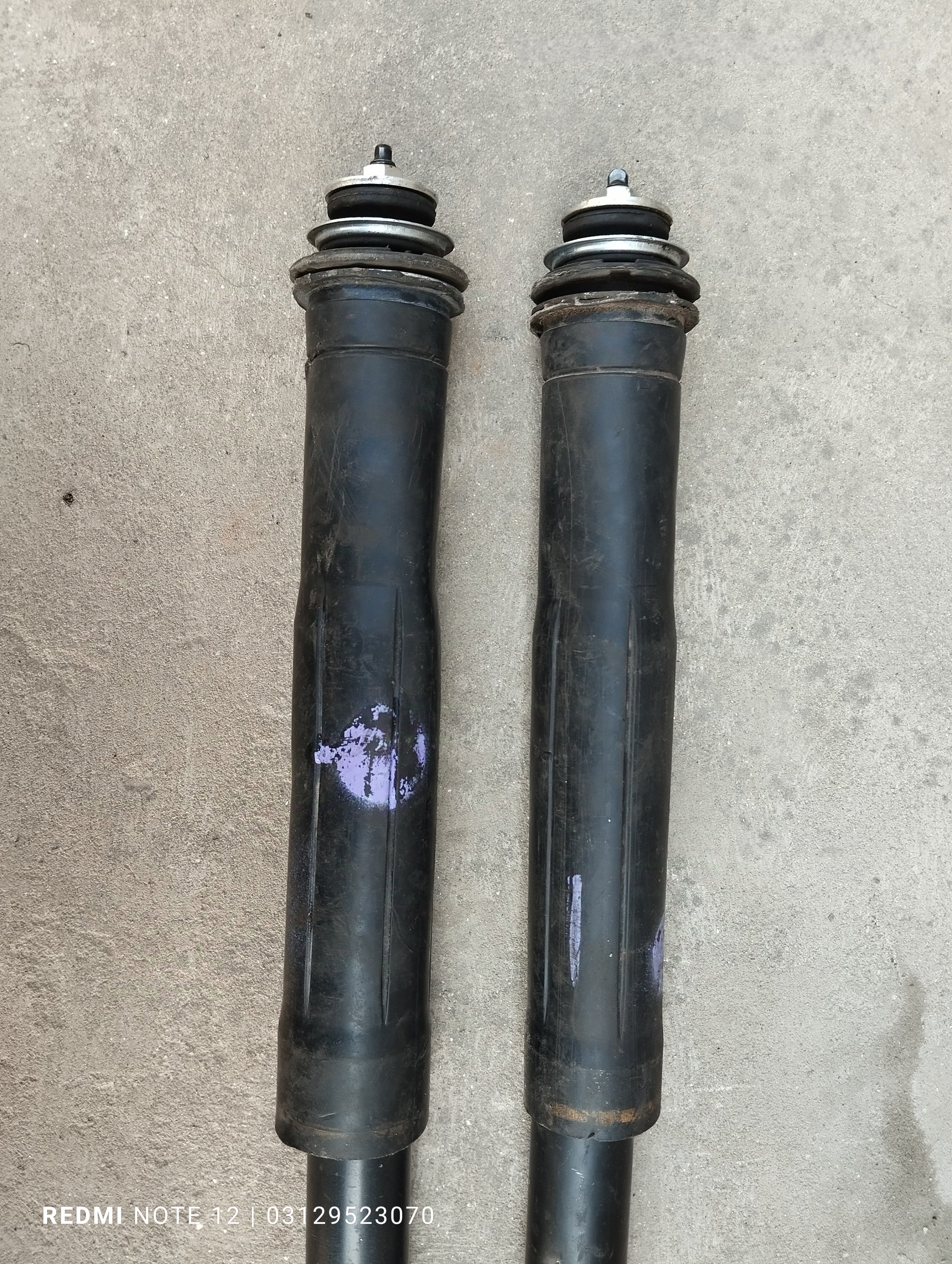 Toyota Vitz Belta OEM Rear Shock Absorber Left & Right Side Set Genuine Japanese OEM 48530-52F31