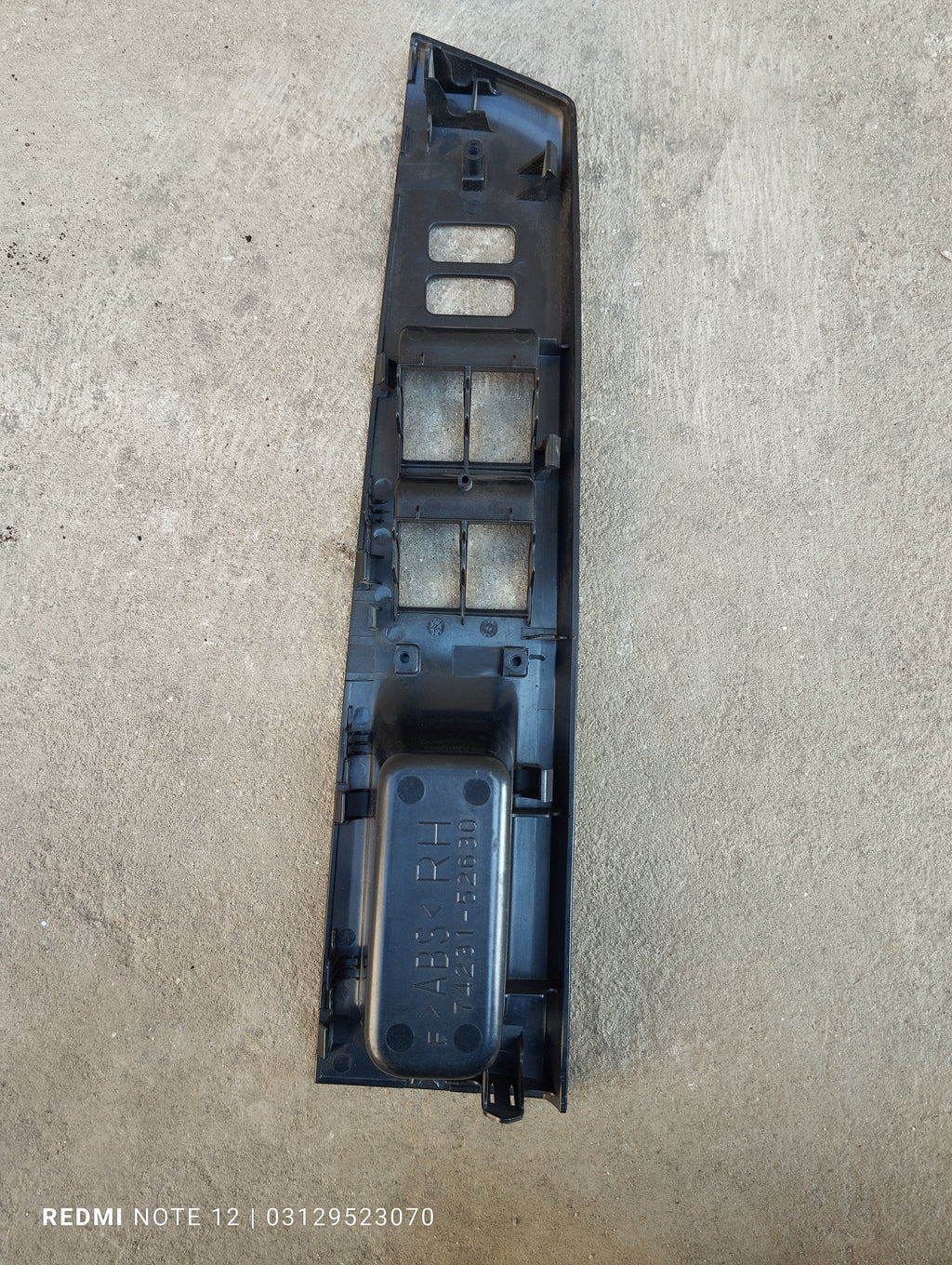 ٹویوٹا وٹز OEM اندرونی پاور ونڈو ماسٹر سوئچ پینل کور RH OEM 74231-52630